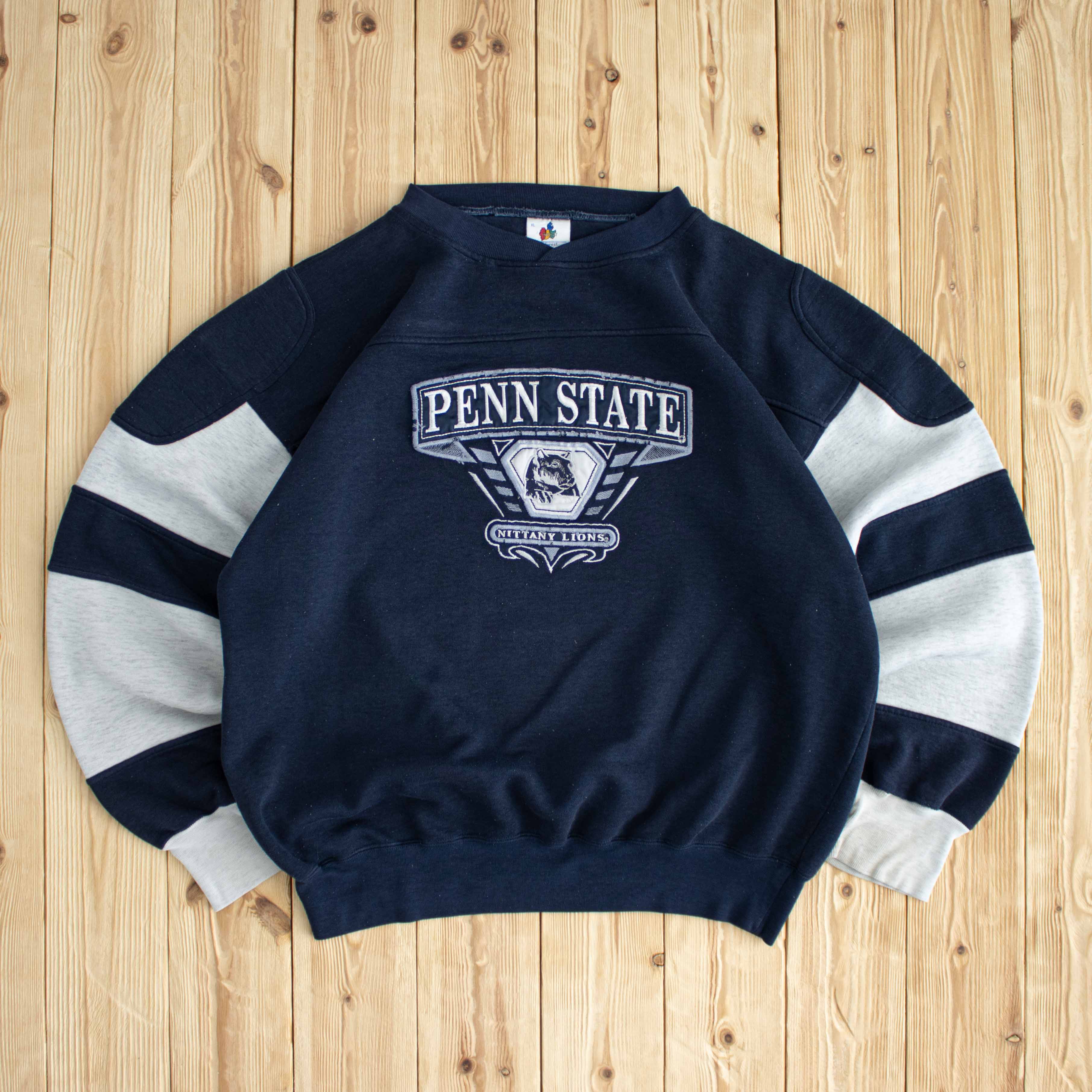 (L) Midwest Vintage Nittany Lions Embroidered Sweatshirt Blue
