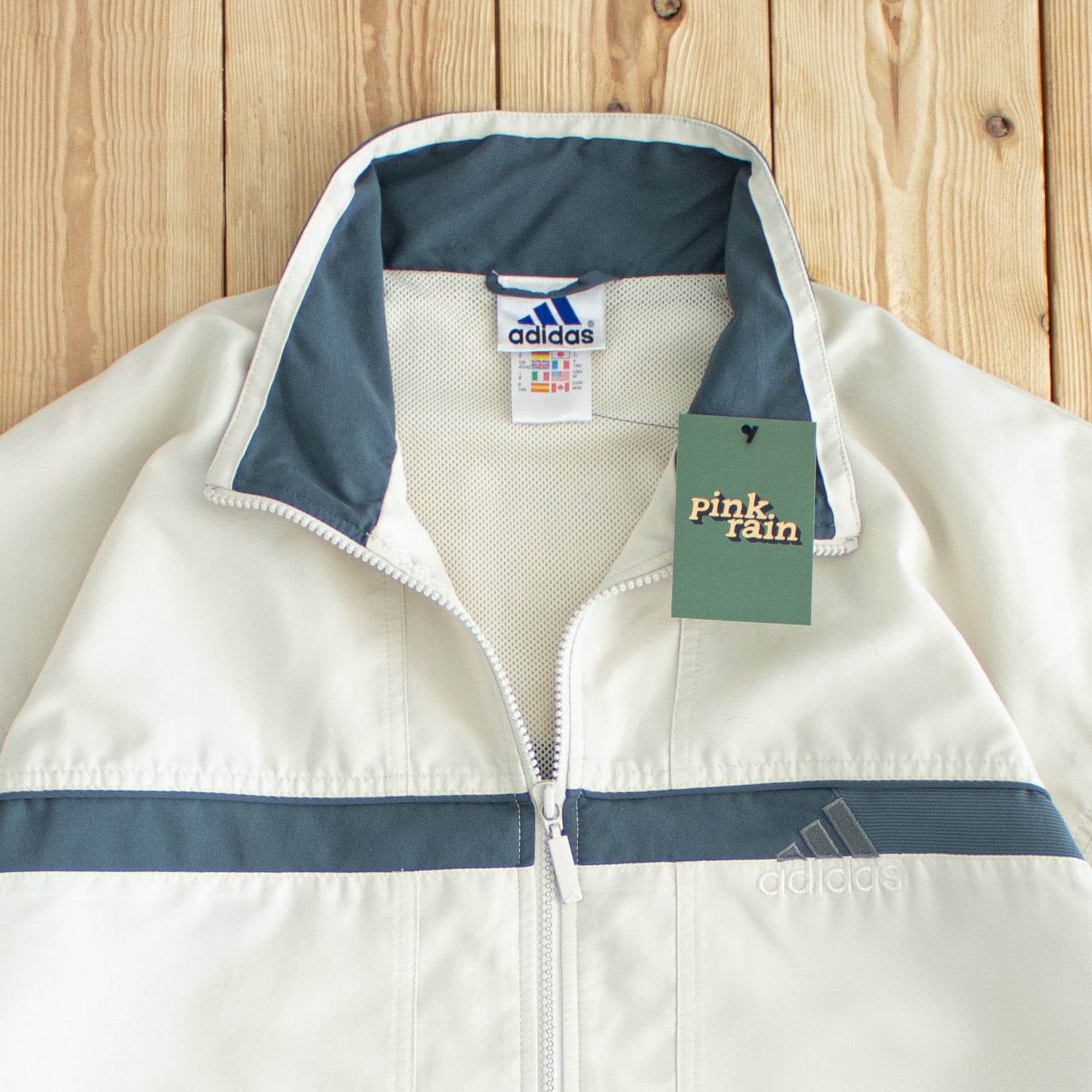 (L) Adidas Vintage Embroidered Jacket Beige