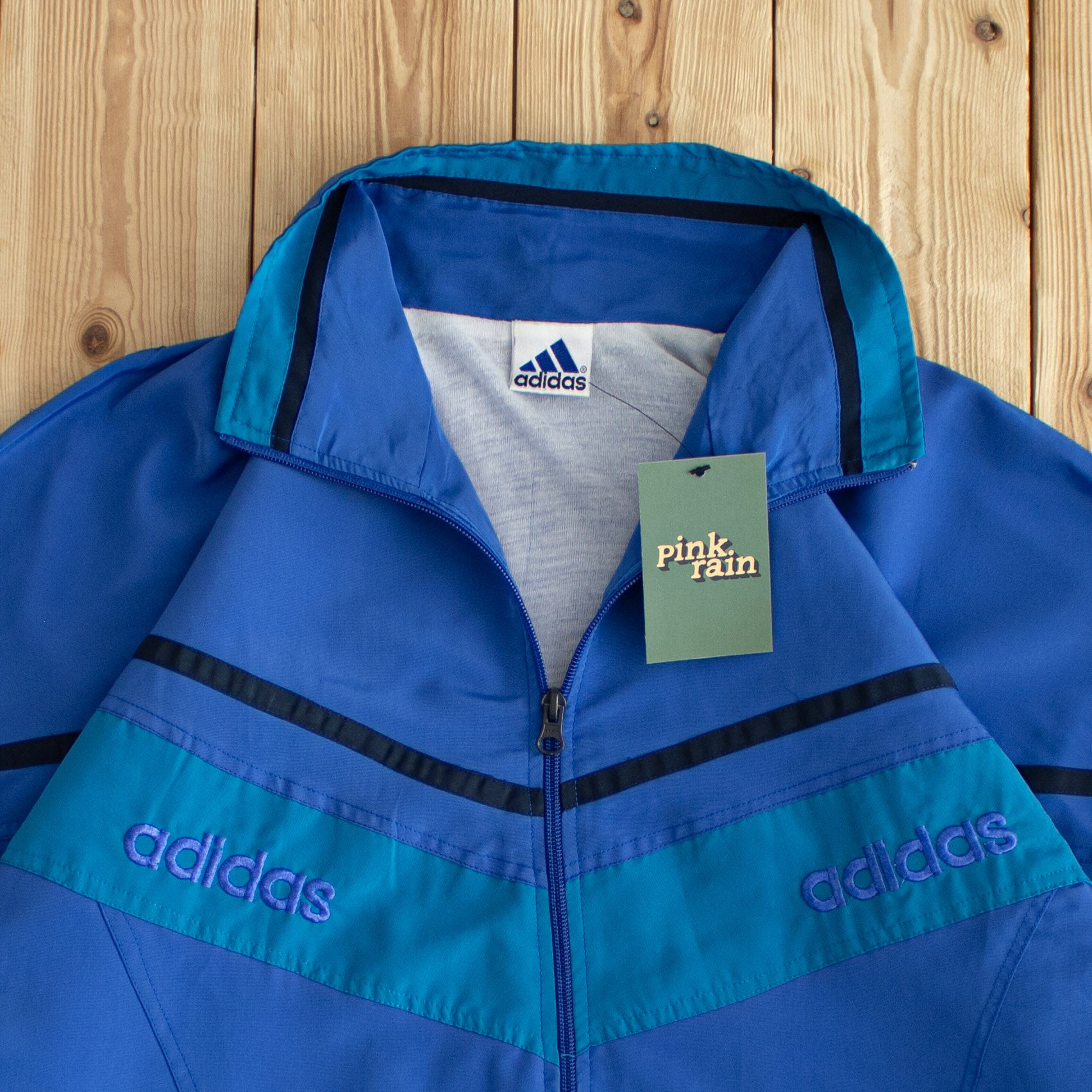 (L/XL) Adidas Vintage Embroidered Jacket Blue