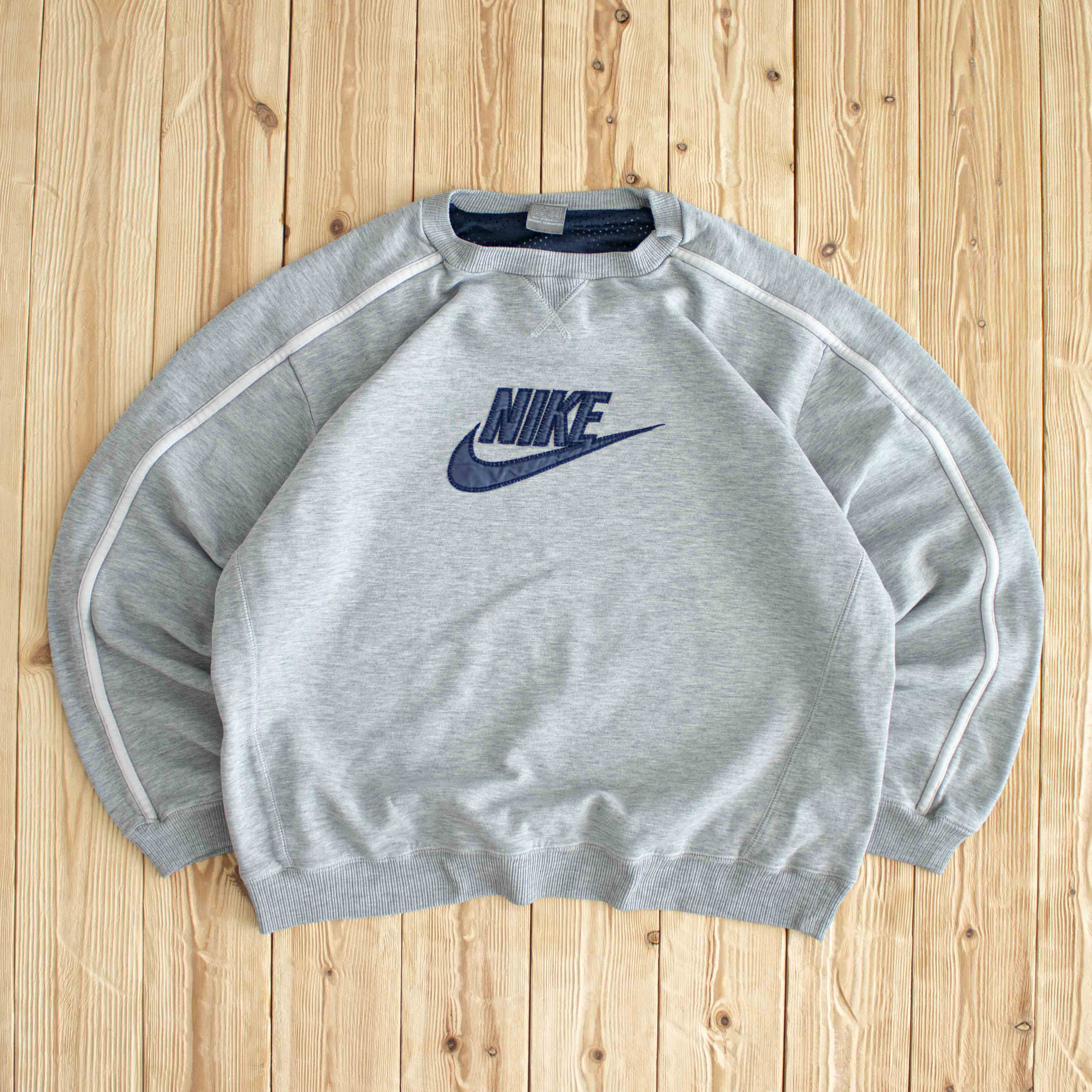 (M) Nike Vintage Spell Out Embroidered Sweatshirt Gray