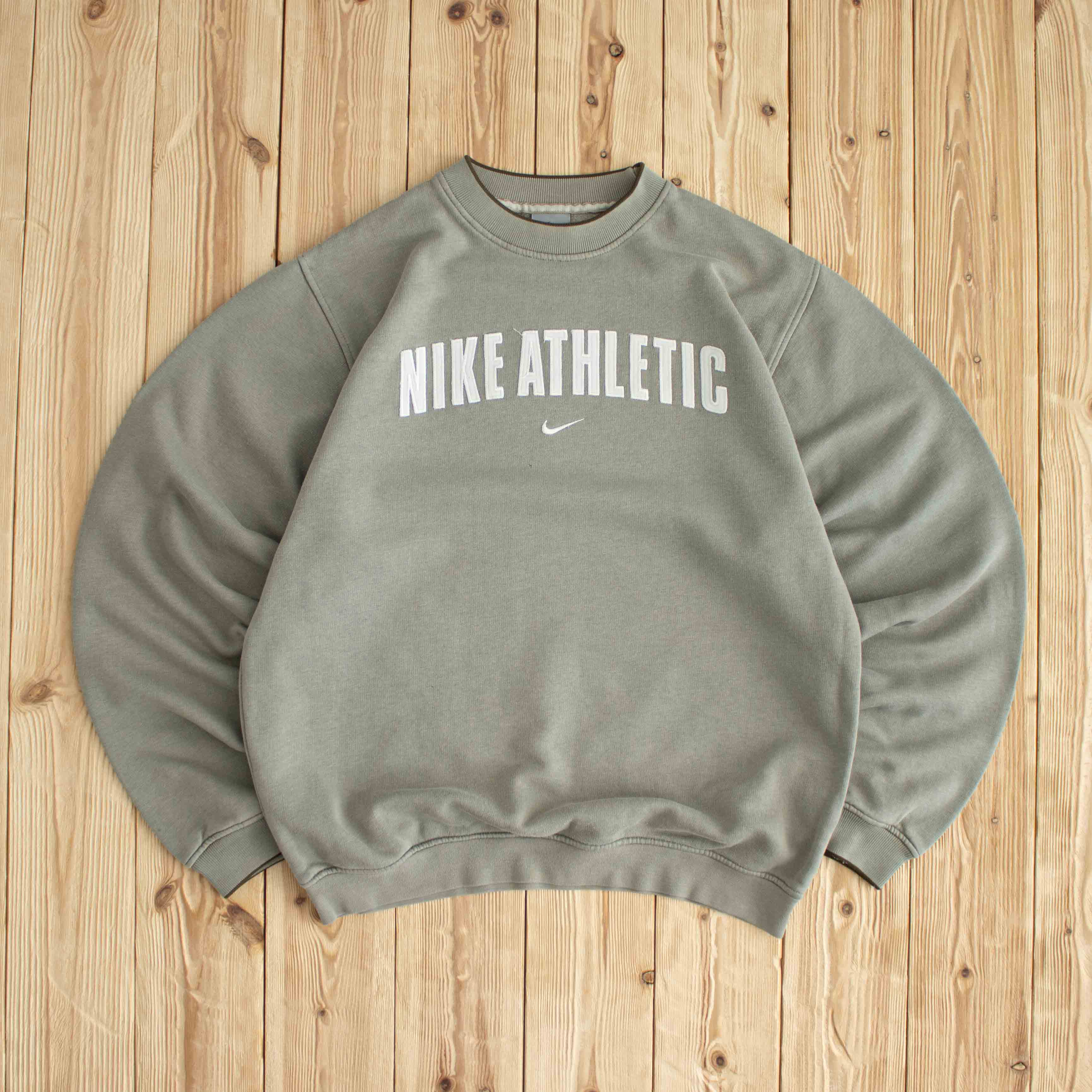 (M) Nike Athletic Vintage Embroidered Sweatshirt Khaki