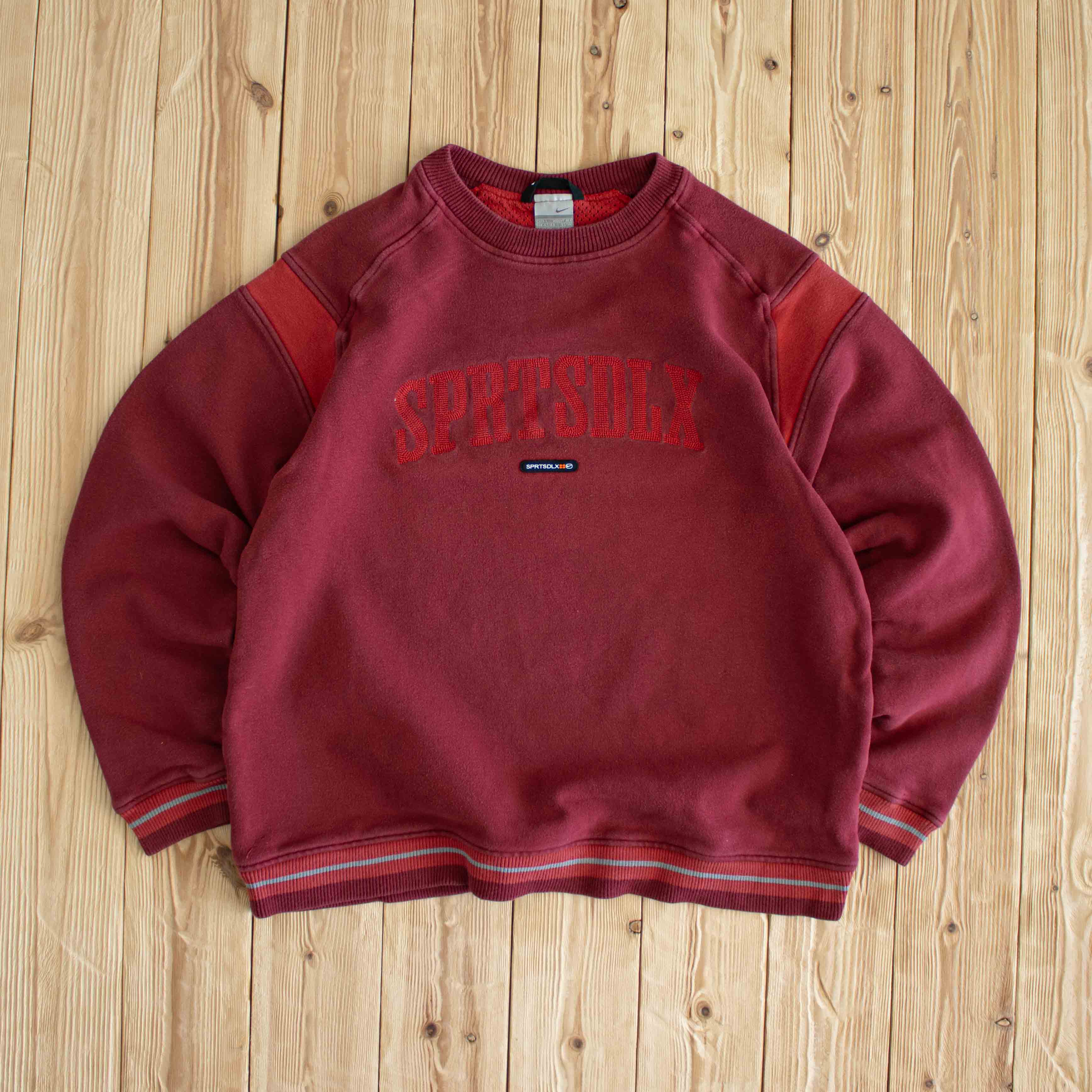 (M) Nike SPRTSDLX Vintage Embroidered Sweatshirt Red