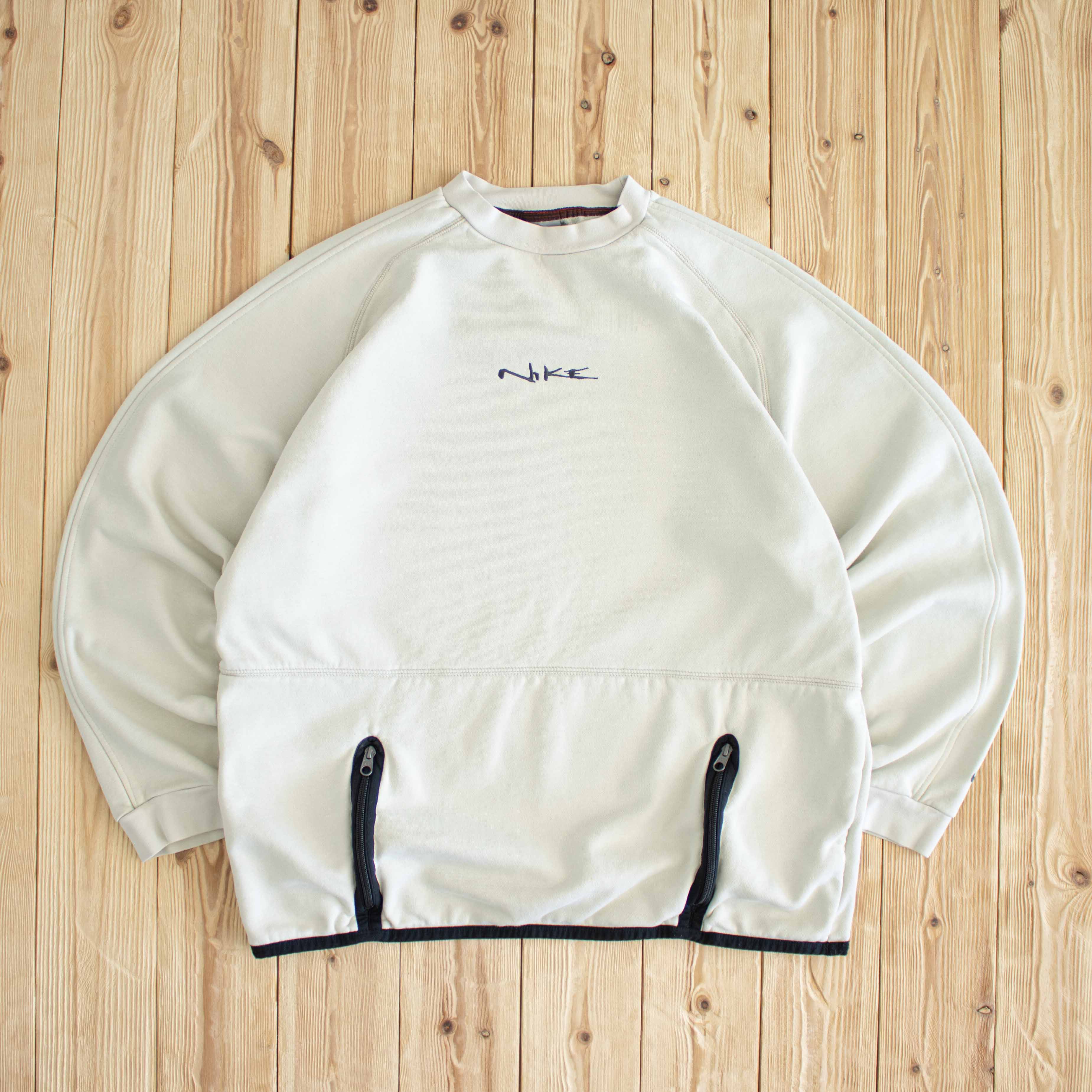 (L) Nike Spell Out Vintage Embroidered Sweatshirt Beige