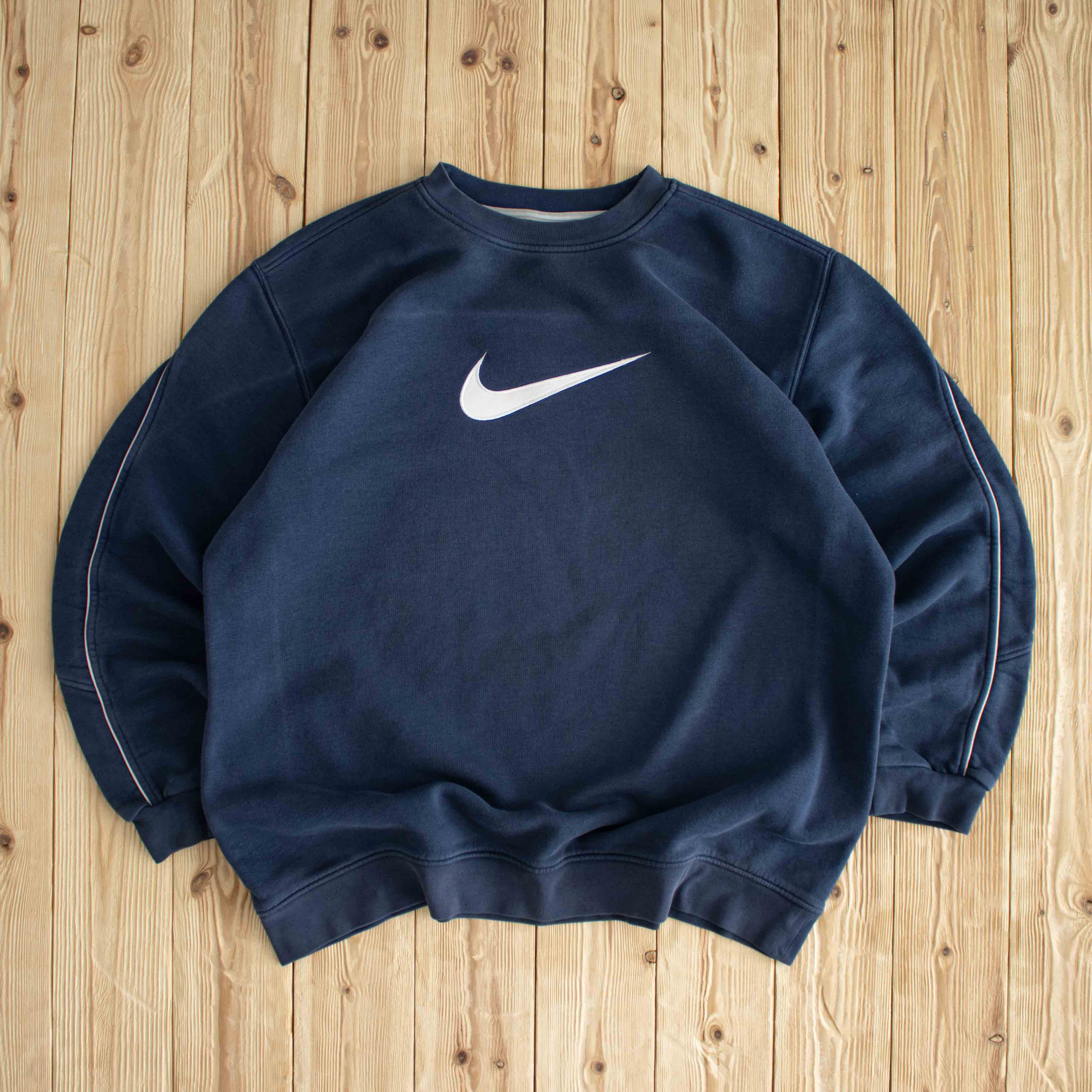 (L/XL) Nike Swoosh Vintage Embroidered Sweatshirt Blue