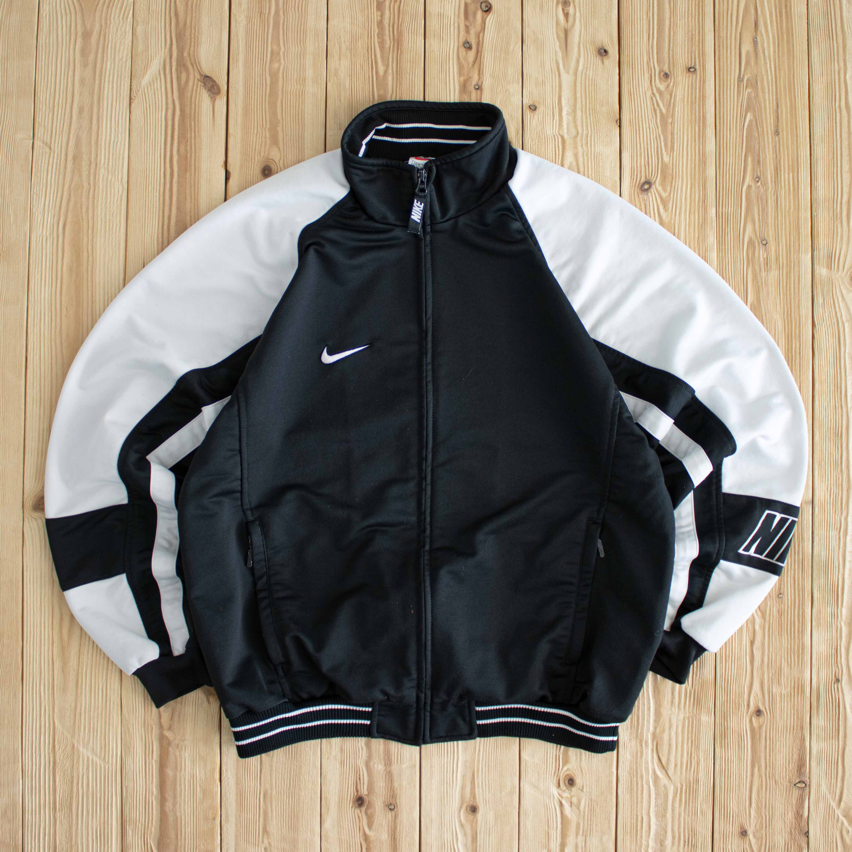 (L) Nike Vintage Embroidered Full-Zip Sweatshirt Black