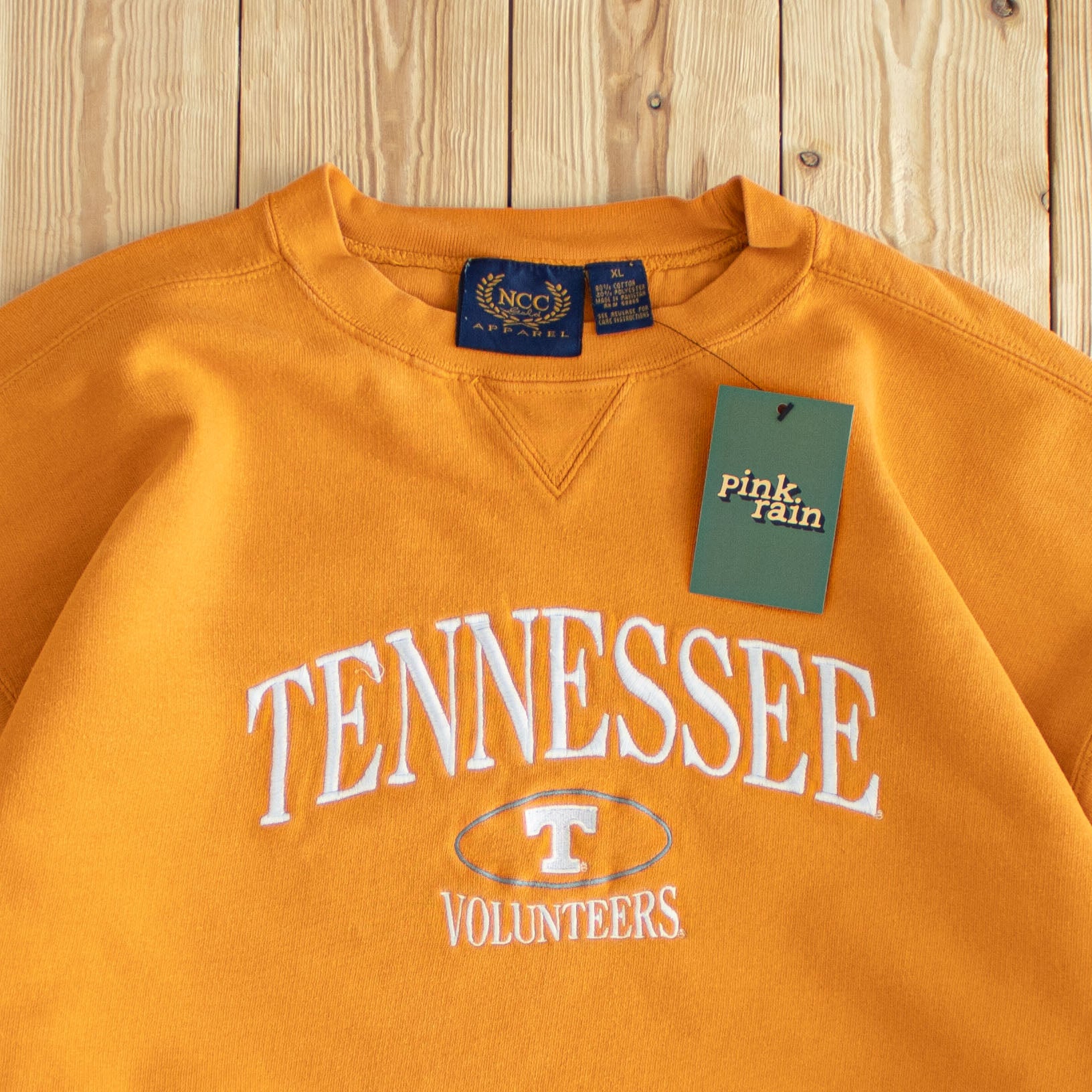 (L) Tennessee Volunteers Vintage Embroidered Sweatshirt Orange