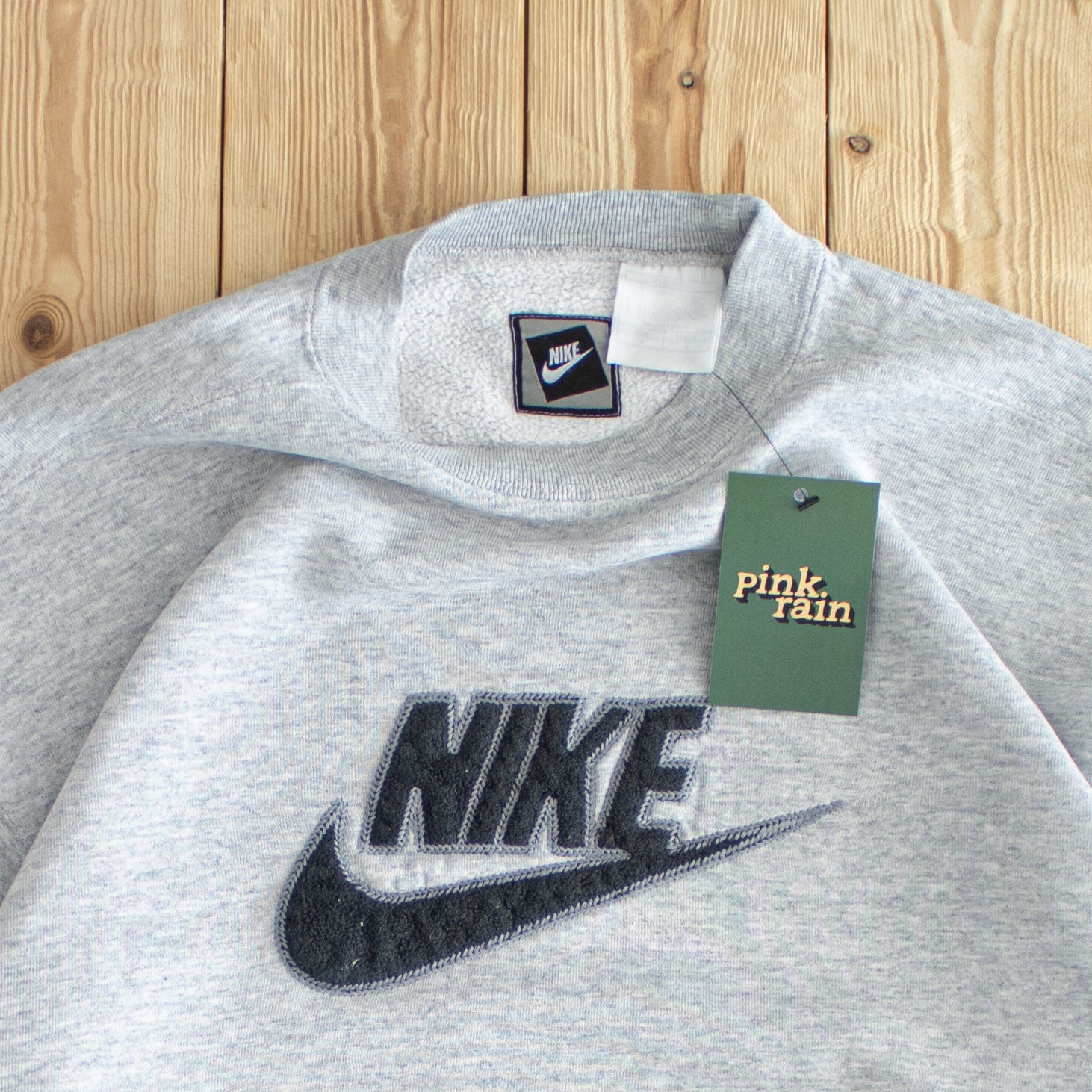 (M) Nike Logo Vintage Embroidered Sweatshirt Gray