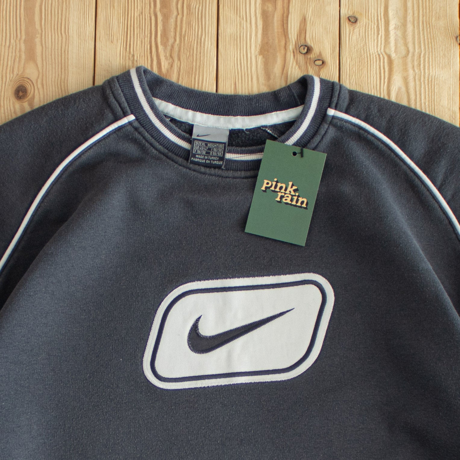 (S) Nike Swoosh Vintage Embroidered Sweatshirt Gray