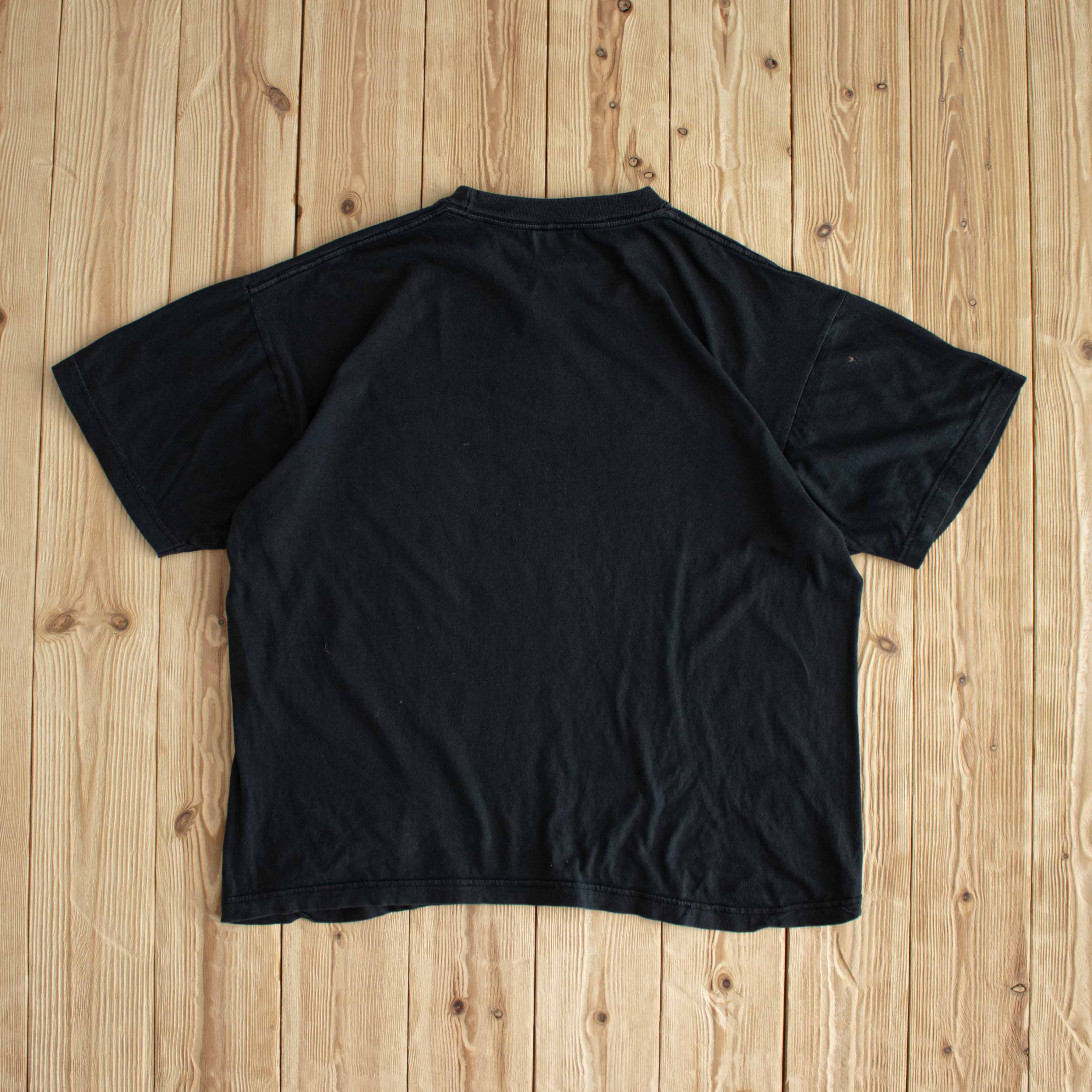 (L) Playstation 2 Vintage Screen Printed T-Shirt Black