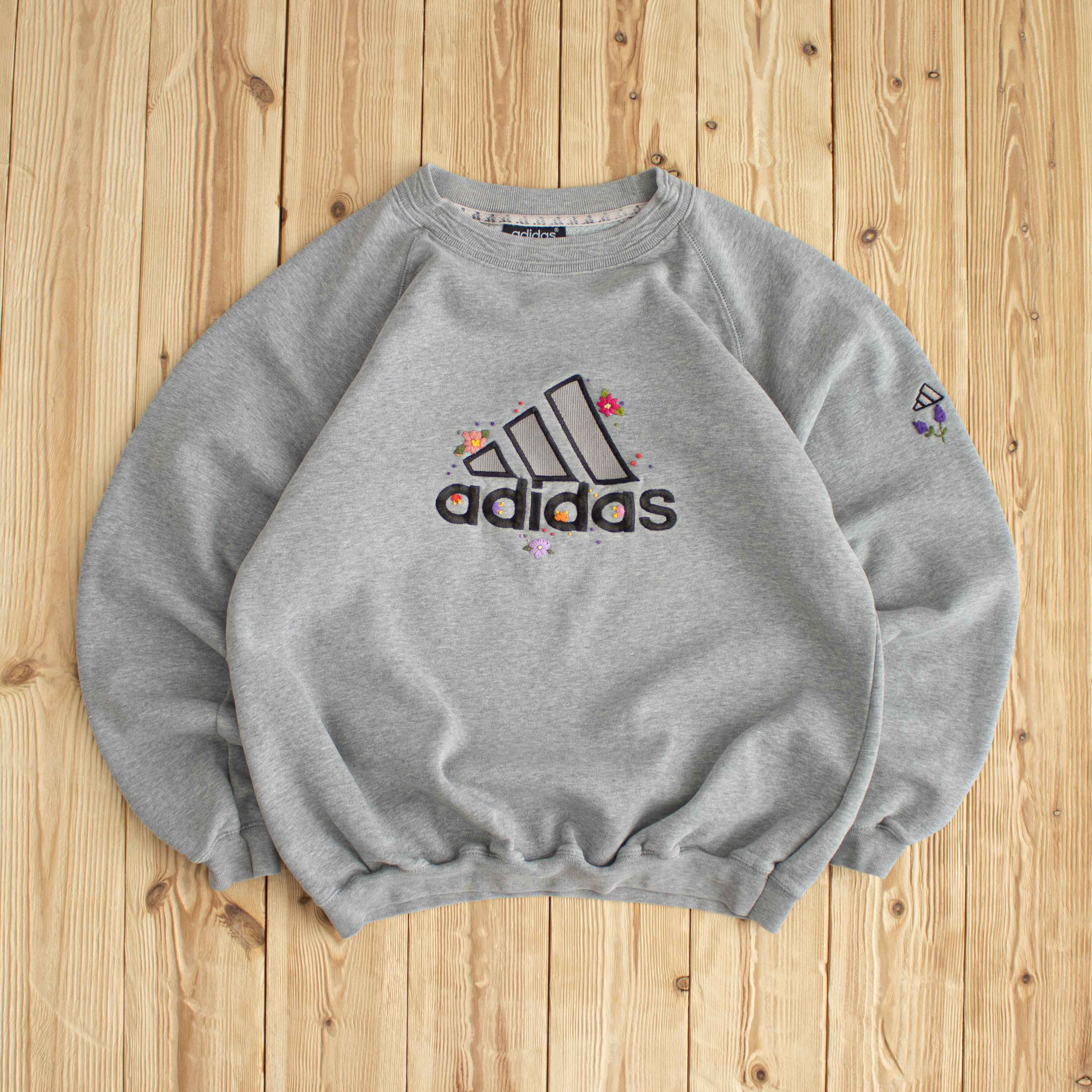 (S) Adidas Vintage Custom Flowers Embroidered Sweatshirt Gray