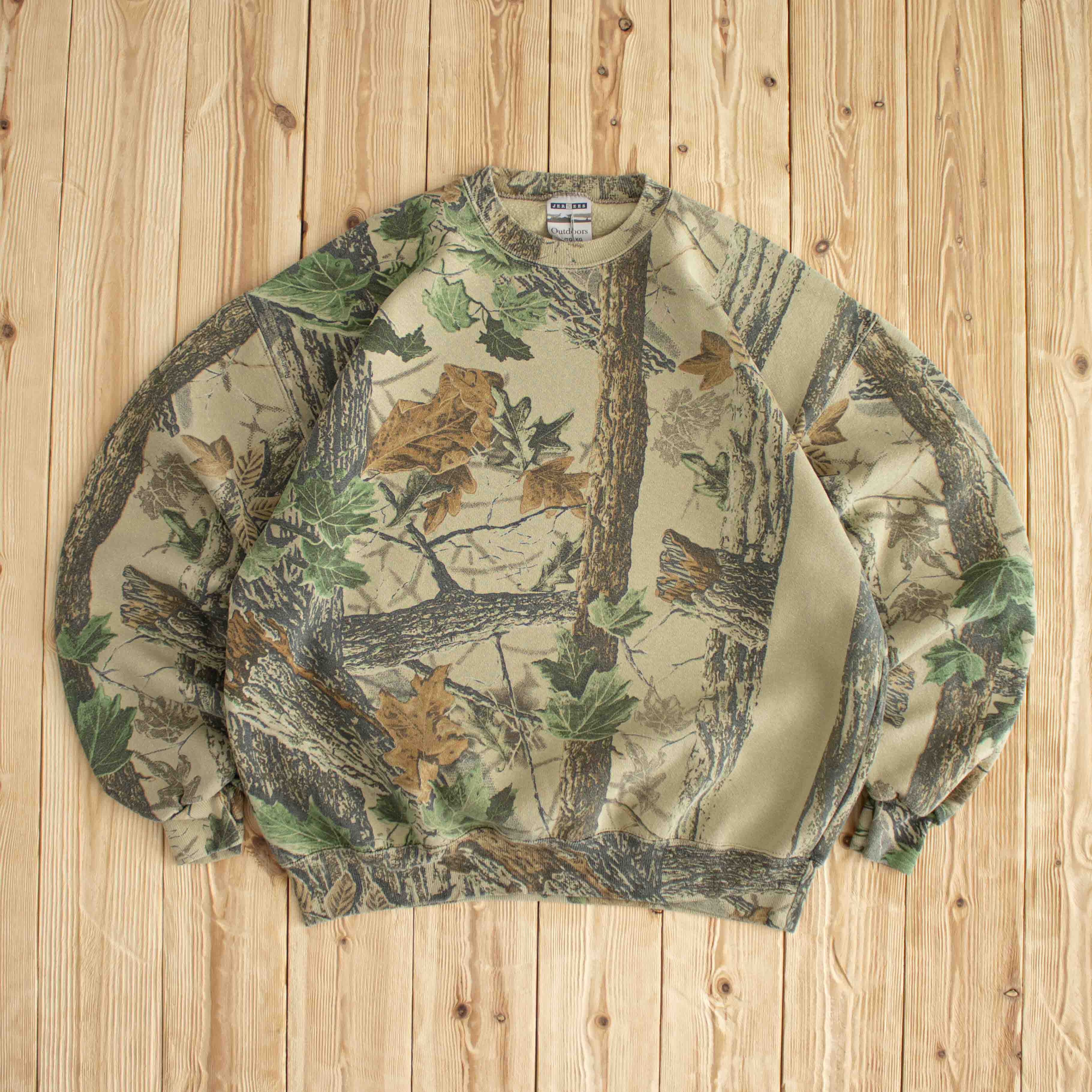 (L) Realtree x Jerzees Vintage Camouflage Sweatshirt Khaki