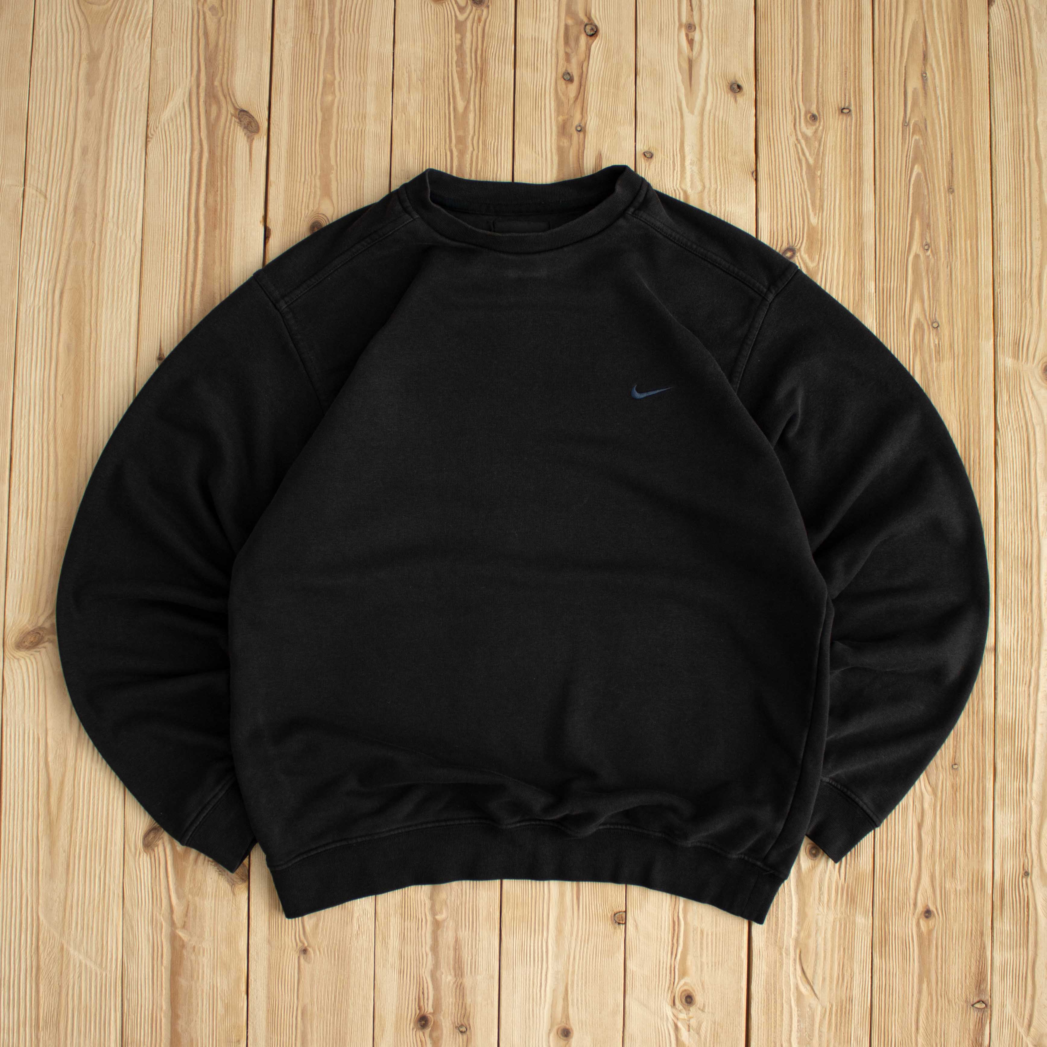 (M) Nike Vintage Essential Embroidered Sweatshirt Black