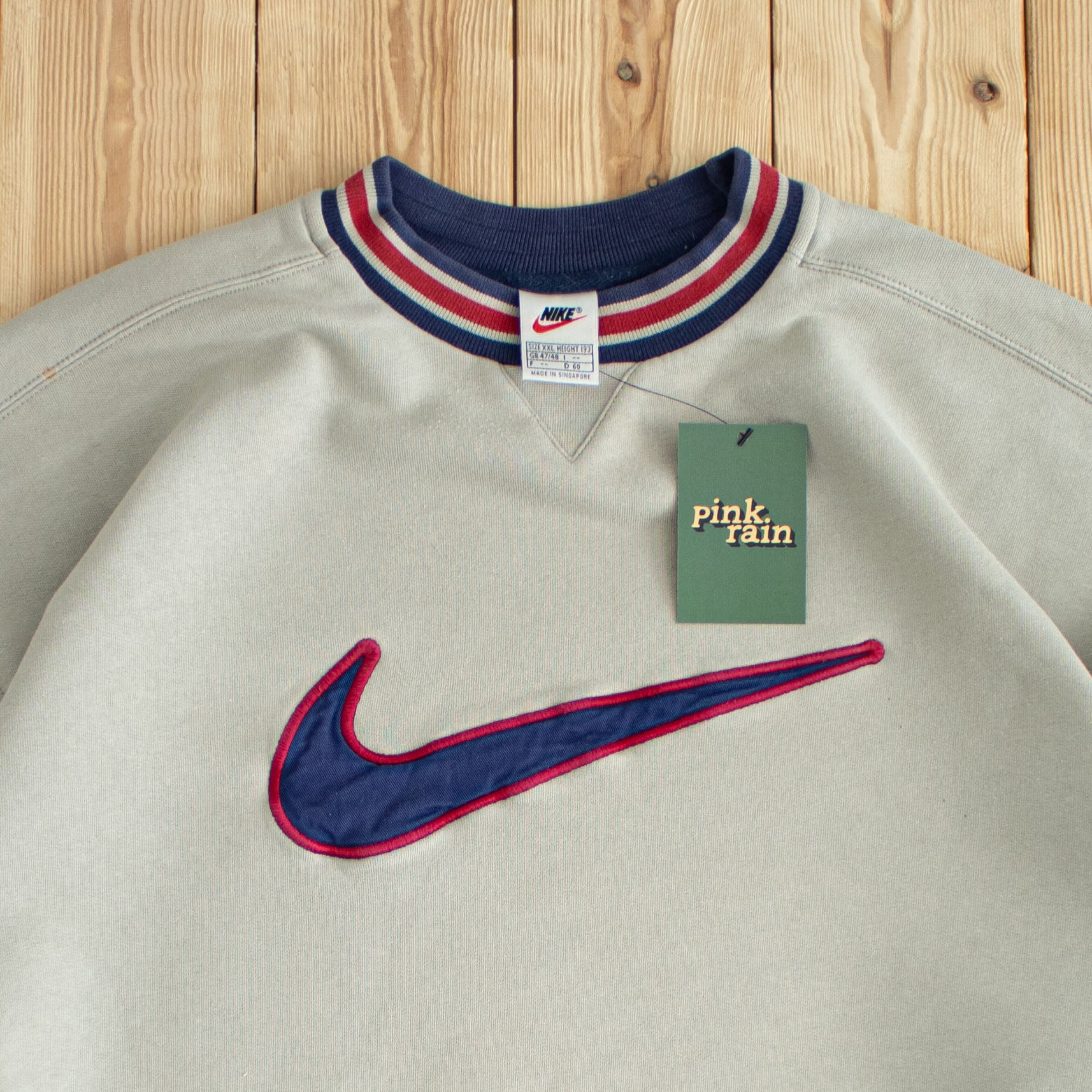 (XL) Nike Swoosh Vintage Embroidered Sweatshirt Beige