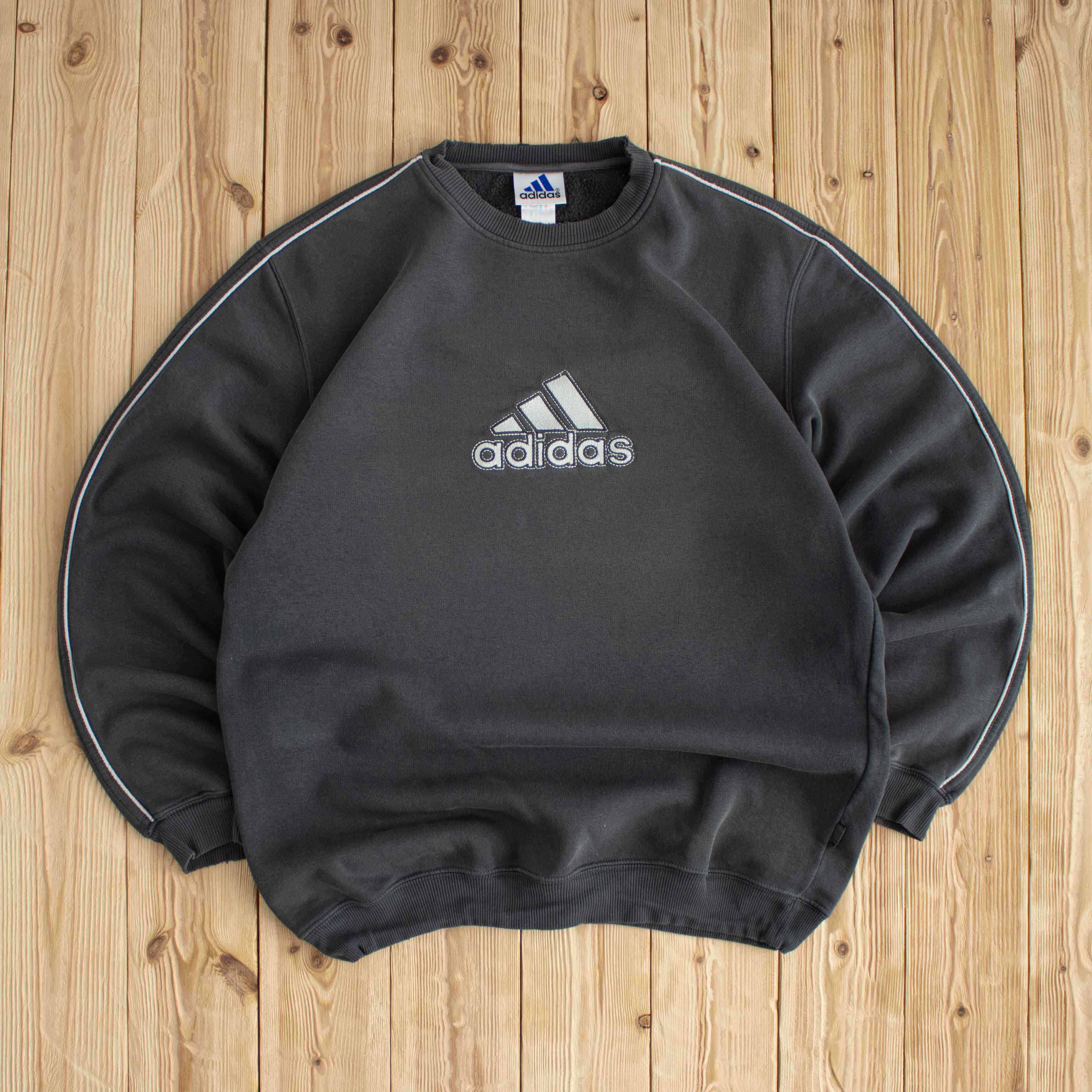 (L) Adidas Logo Vintage Embroidered Sweatshirt Gray
