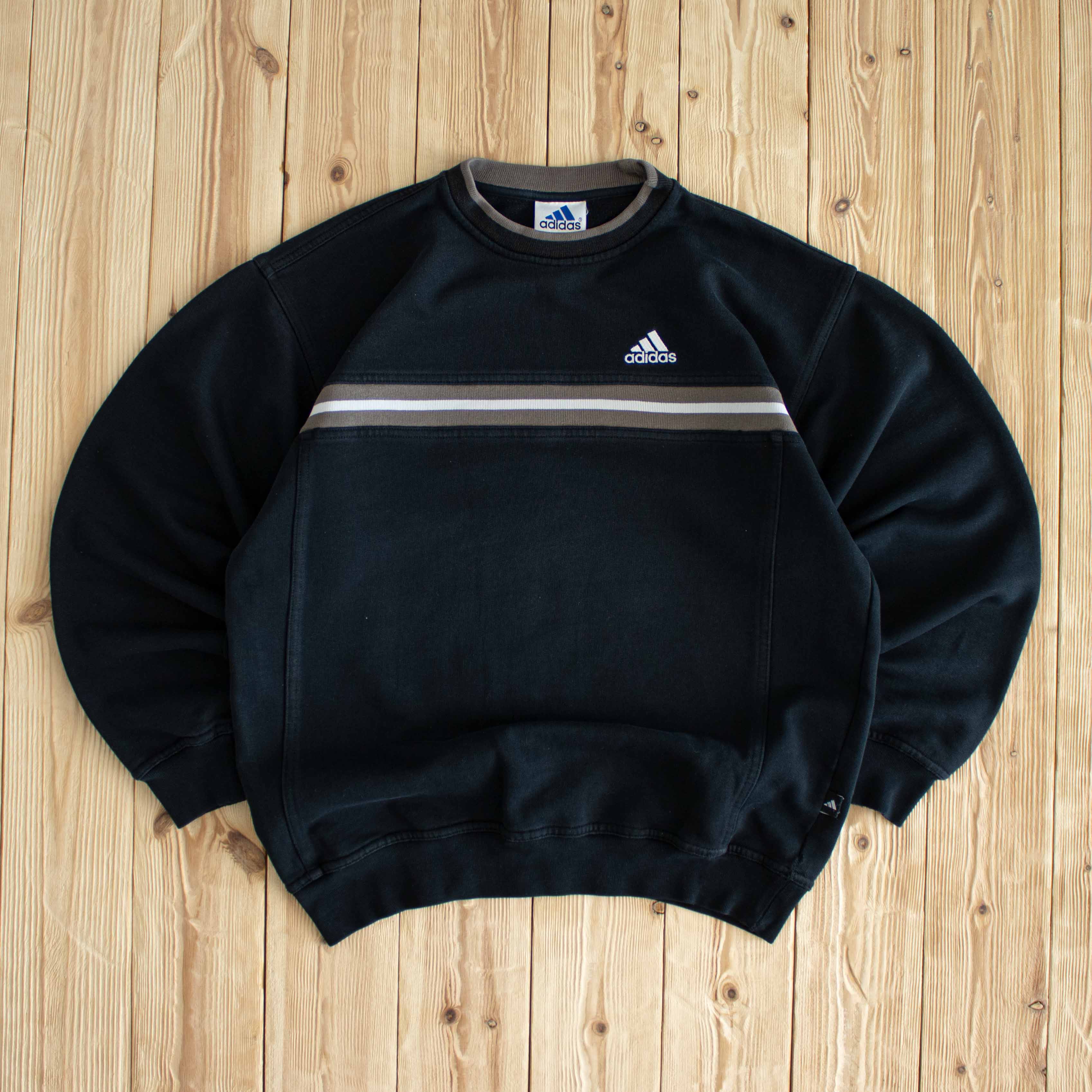 (M/L) Adidas Vintage Embroidered Sweatshirt Black