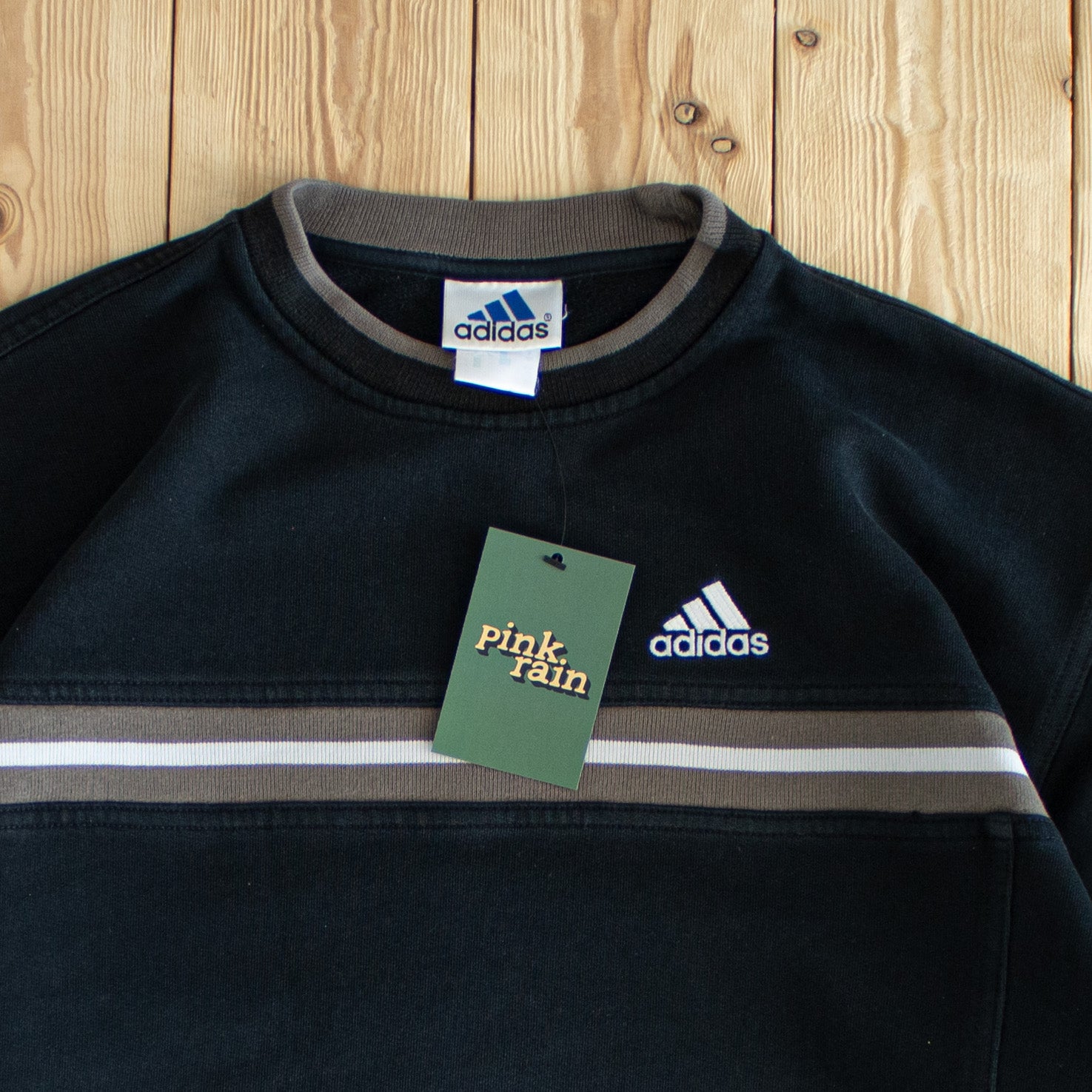 (M/L) Adidas Vintage Embroidered Sweatshirt Black