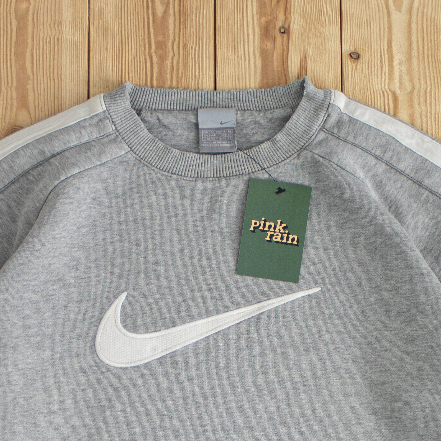 (M) Nike Swoosh Vintage Embroidered Sweatshirt Gray