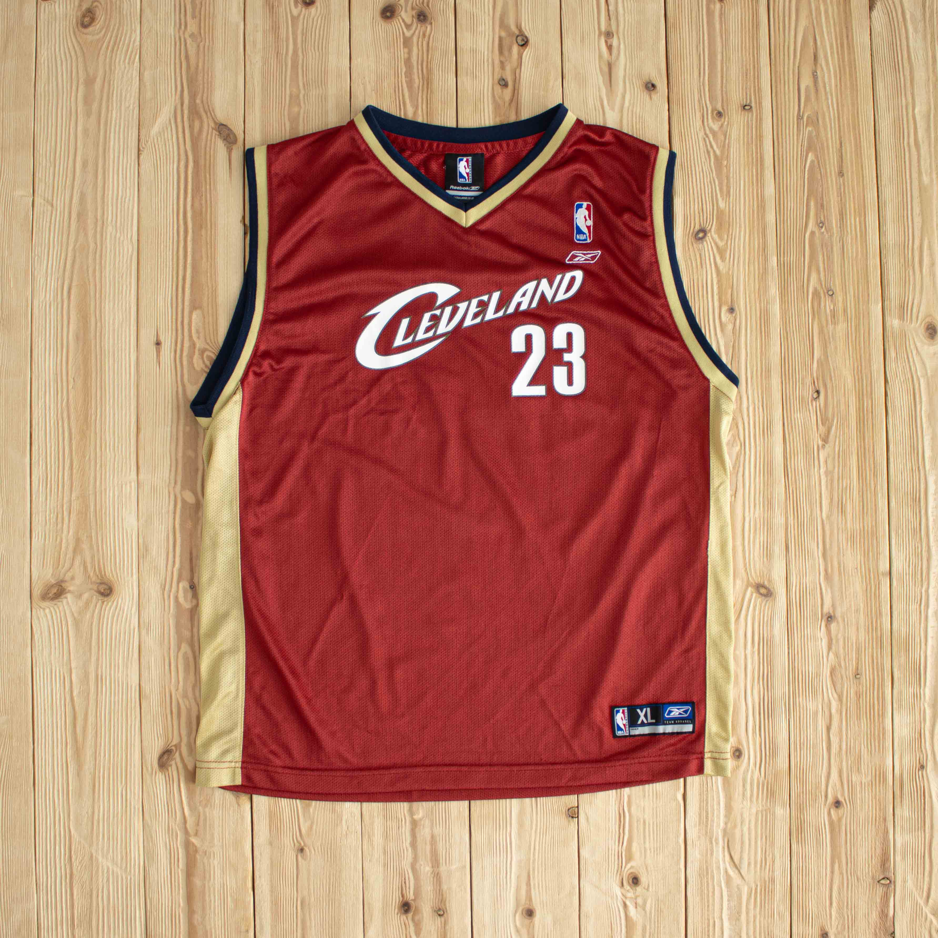 (M) Reebok Lebron James Cavaliers Vintage Jersey Burgundy