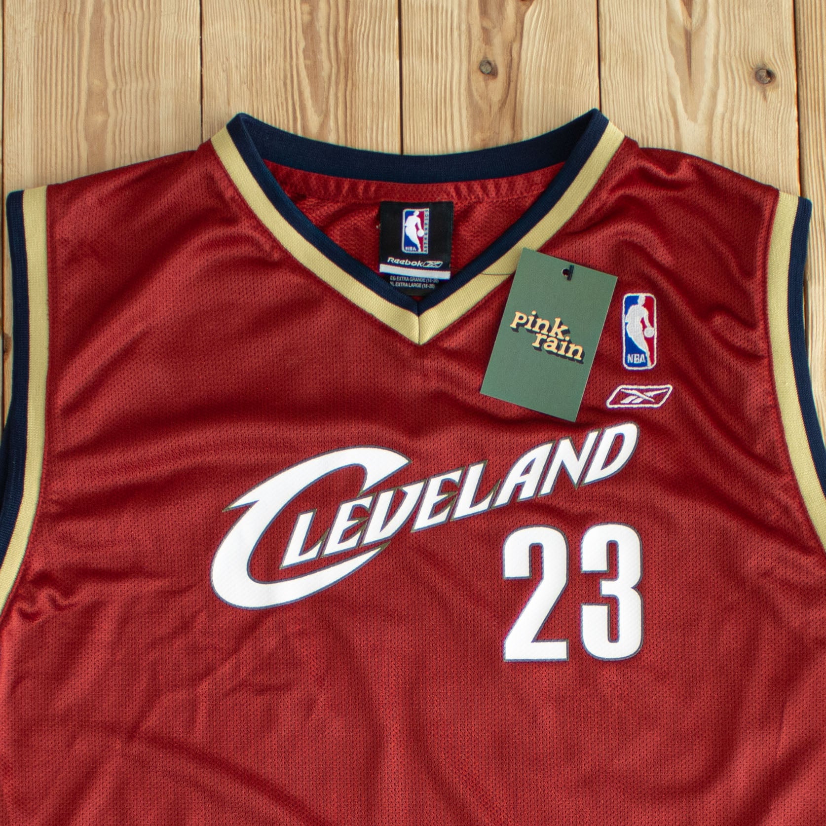 (M) Reebok Lebron James Cavaliers Vintage Jersey Burgundy