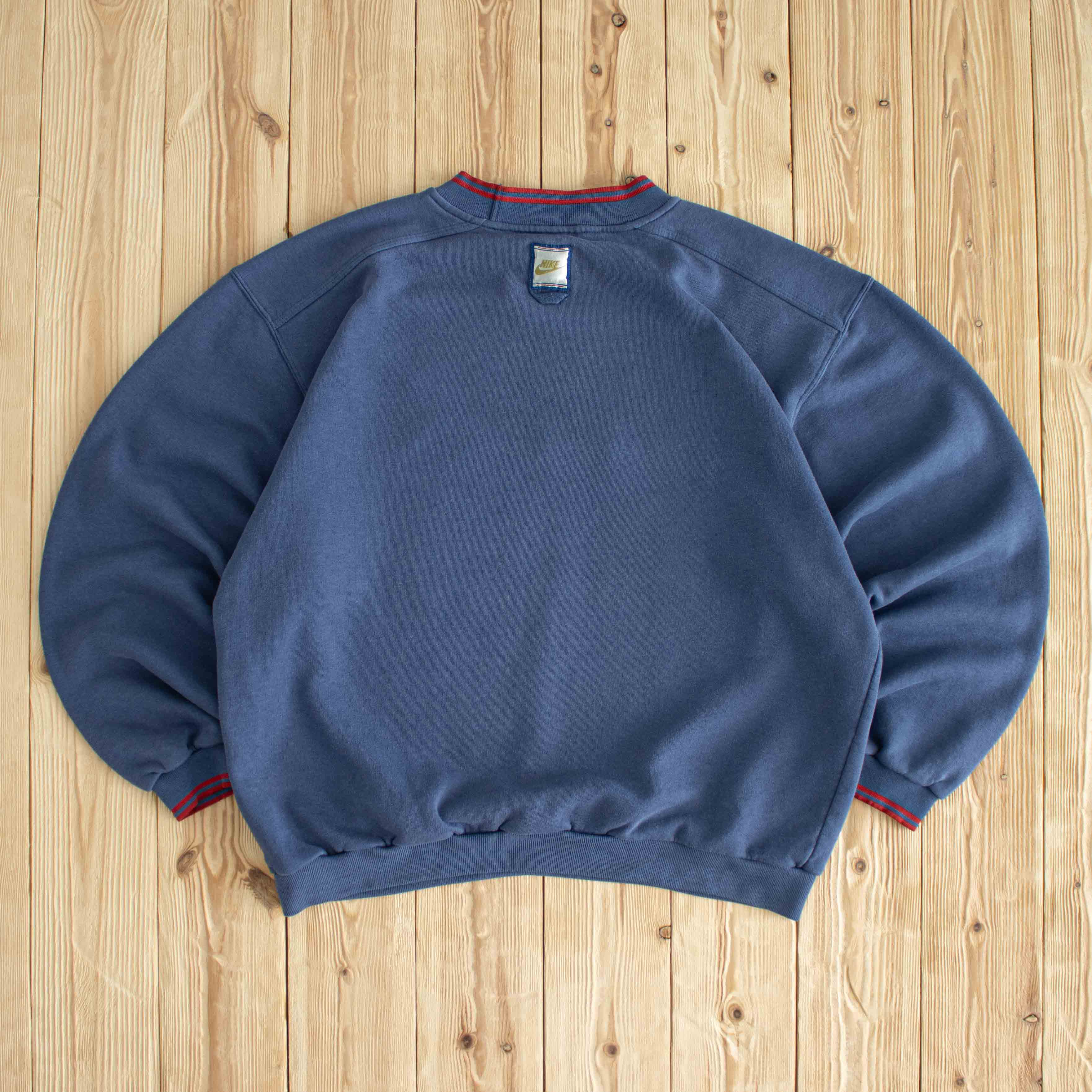 (M) Nike Inc. USA Vintage Embroidered Sweatshirt Blue