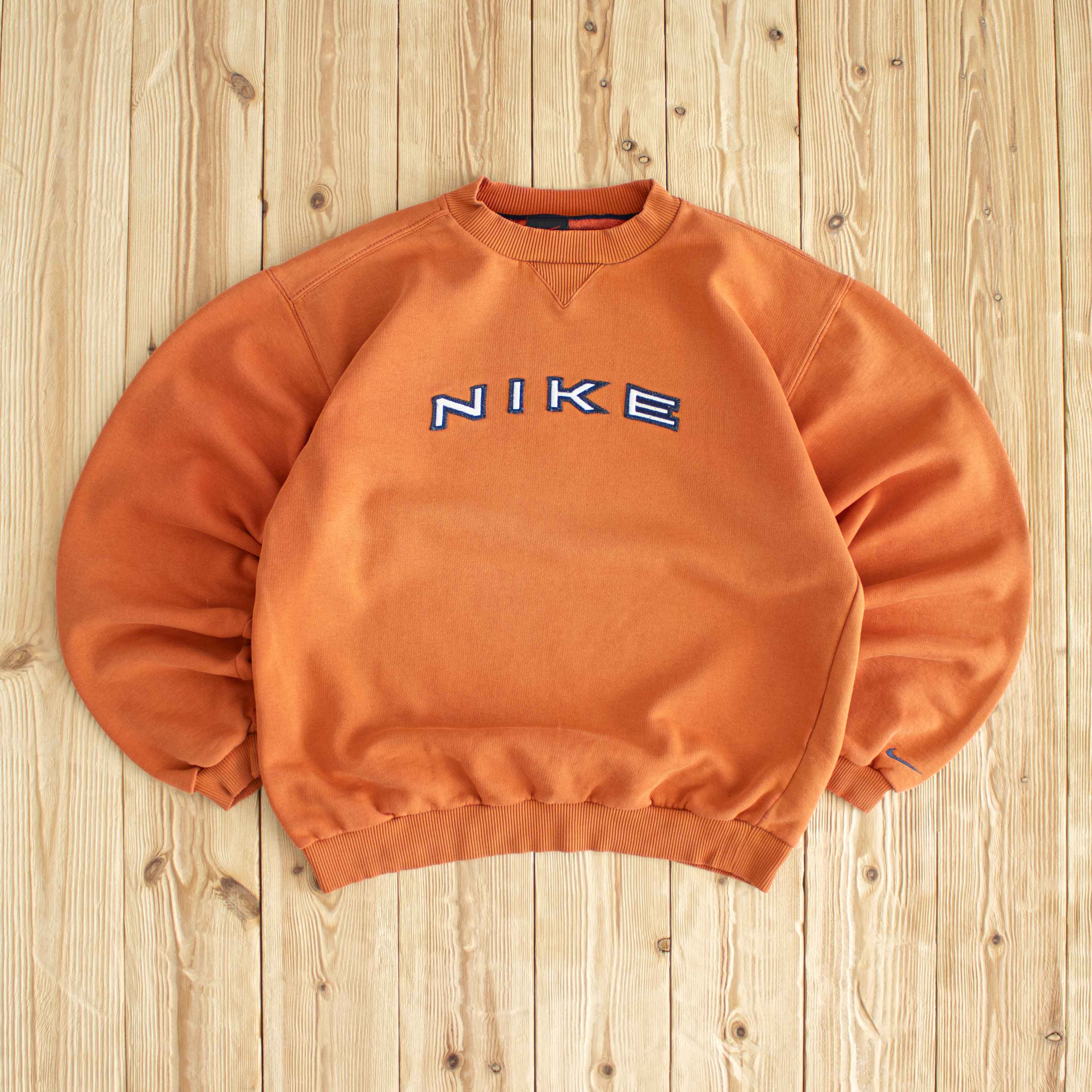 (S) Nike Spell Out Vintage Embroidered Sweatshirt Orange
