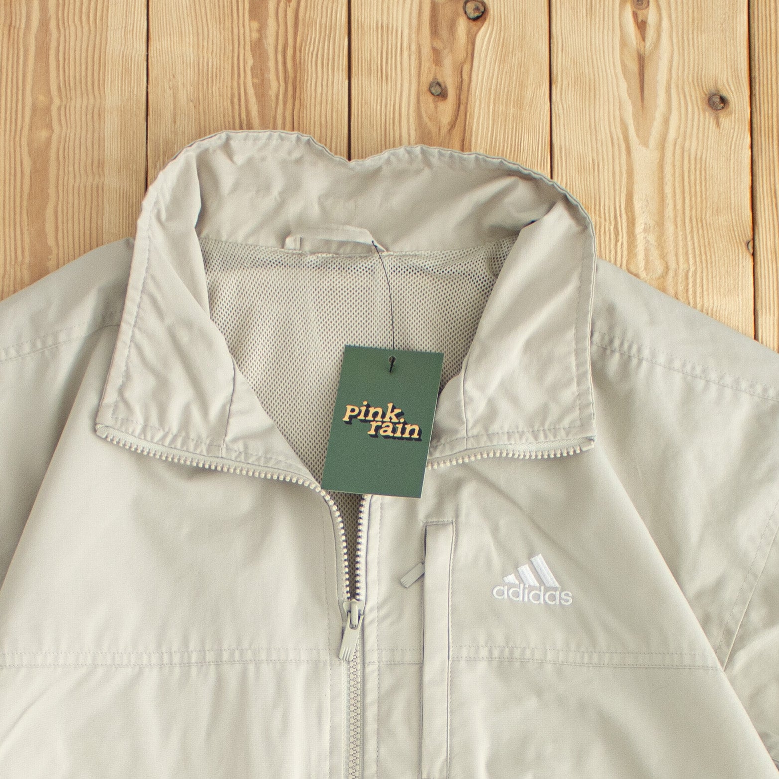 (L) Adidas Vintage Essential Embroidered Jacket Beige