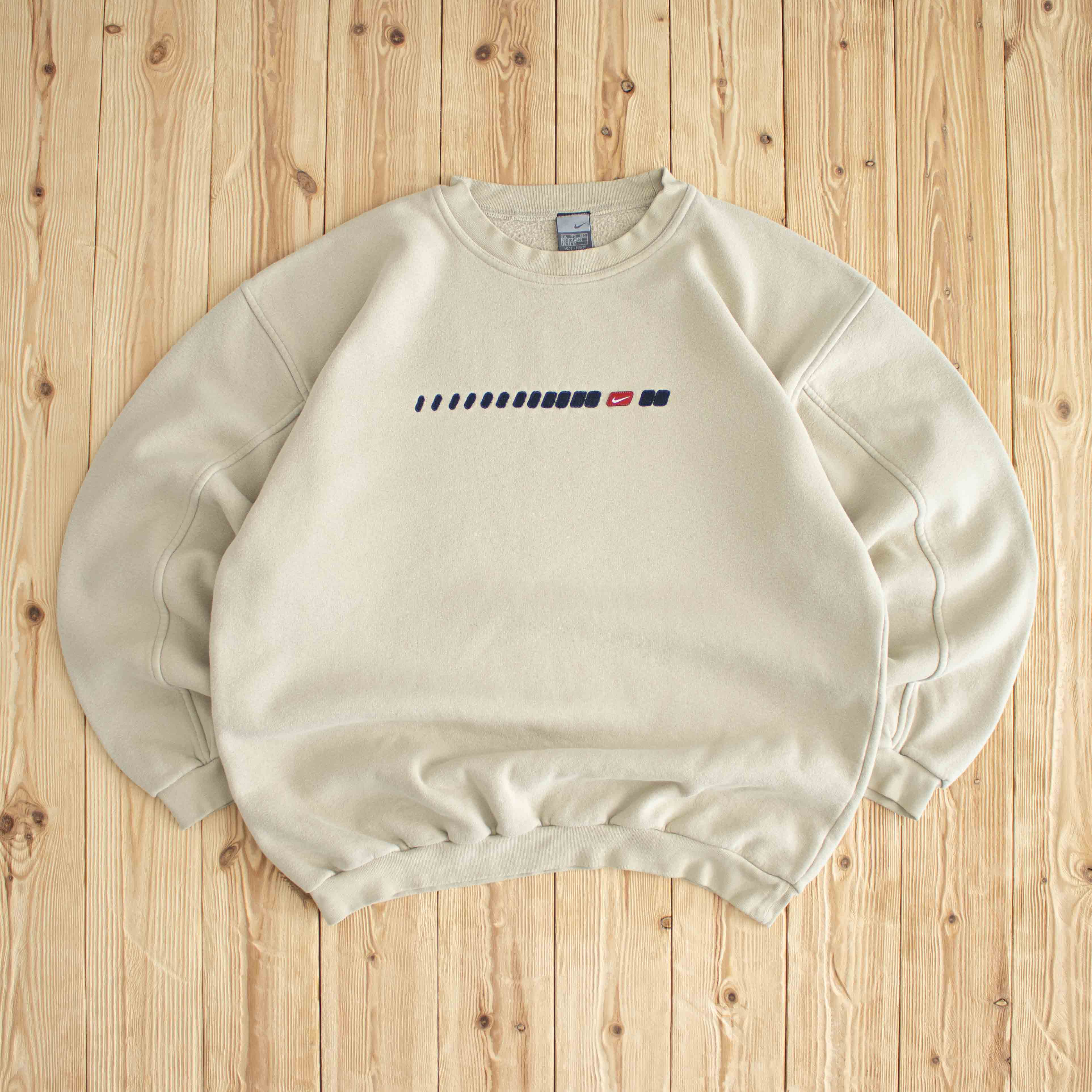 (XL) Nike Mini Swoosh Vintage Embroidered Sweatshirt Beige