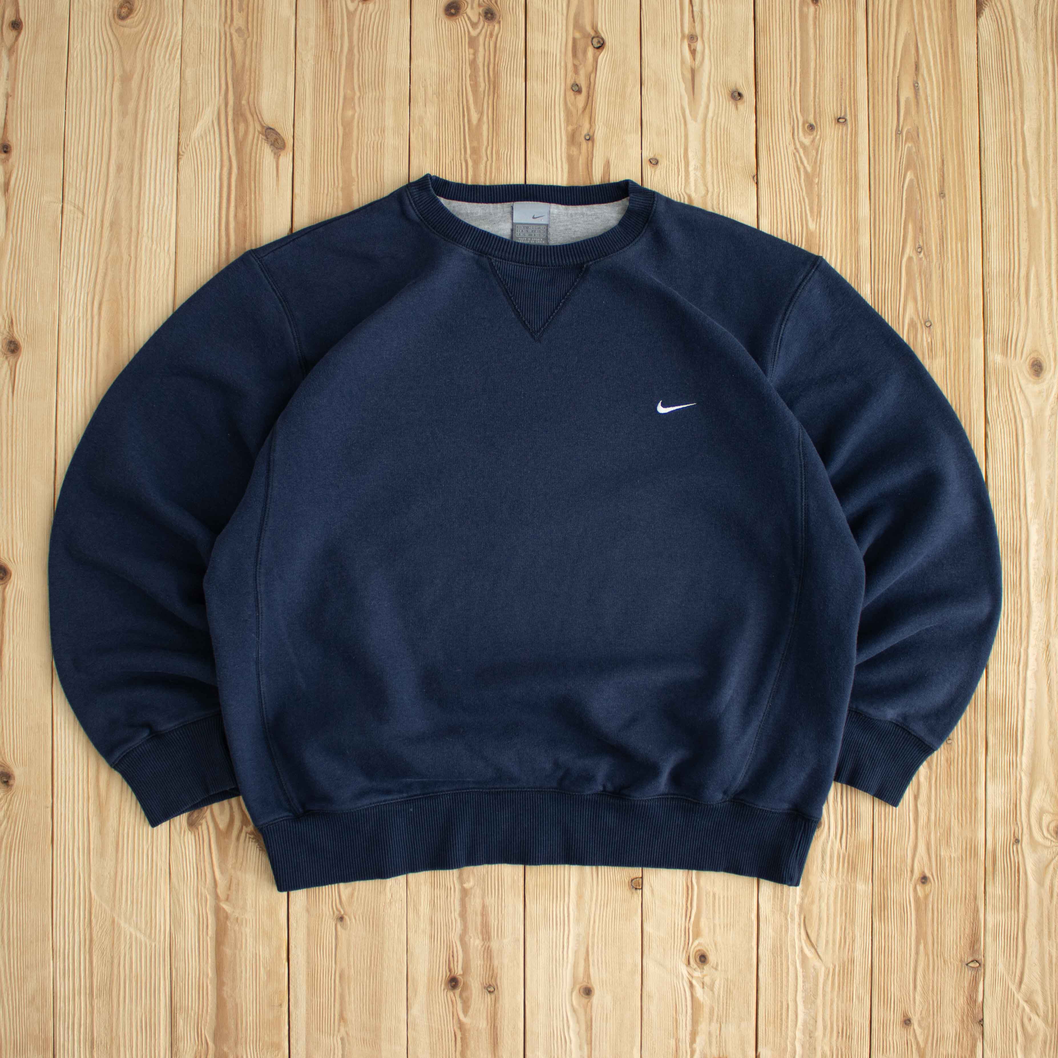 (L) Nike Vintage Essential Embroidered Sweatshirt Blue