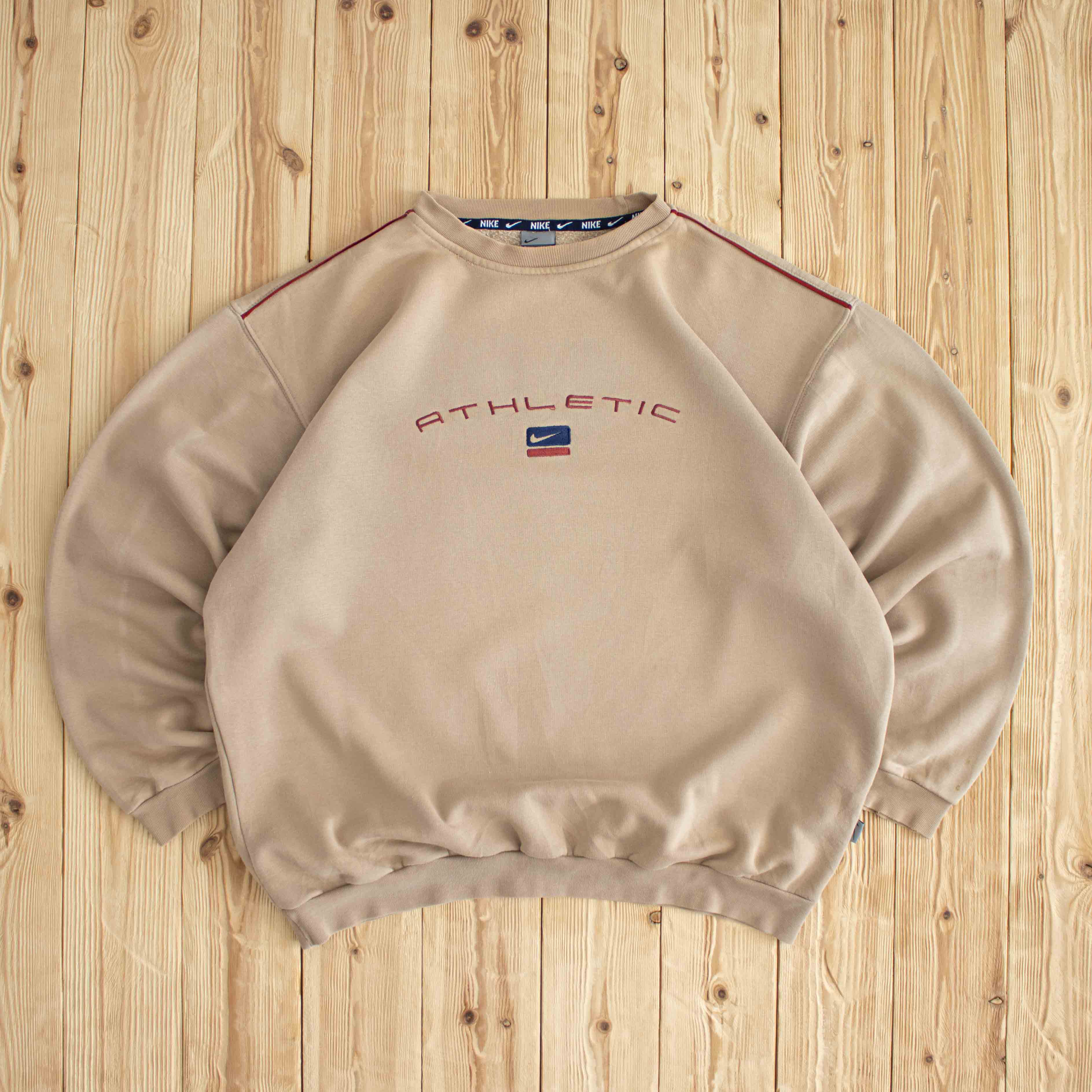 (XL) Nike Athletic Vintage Embroidered Sweatshirt Beige