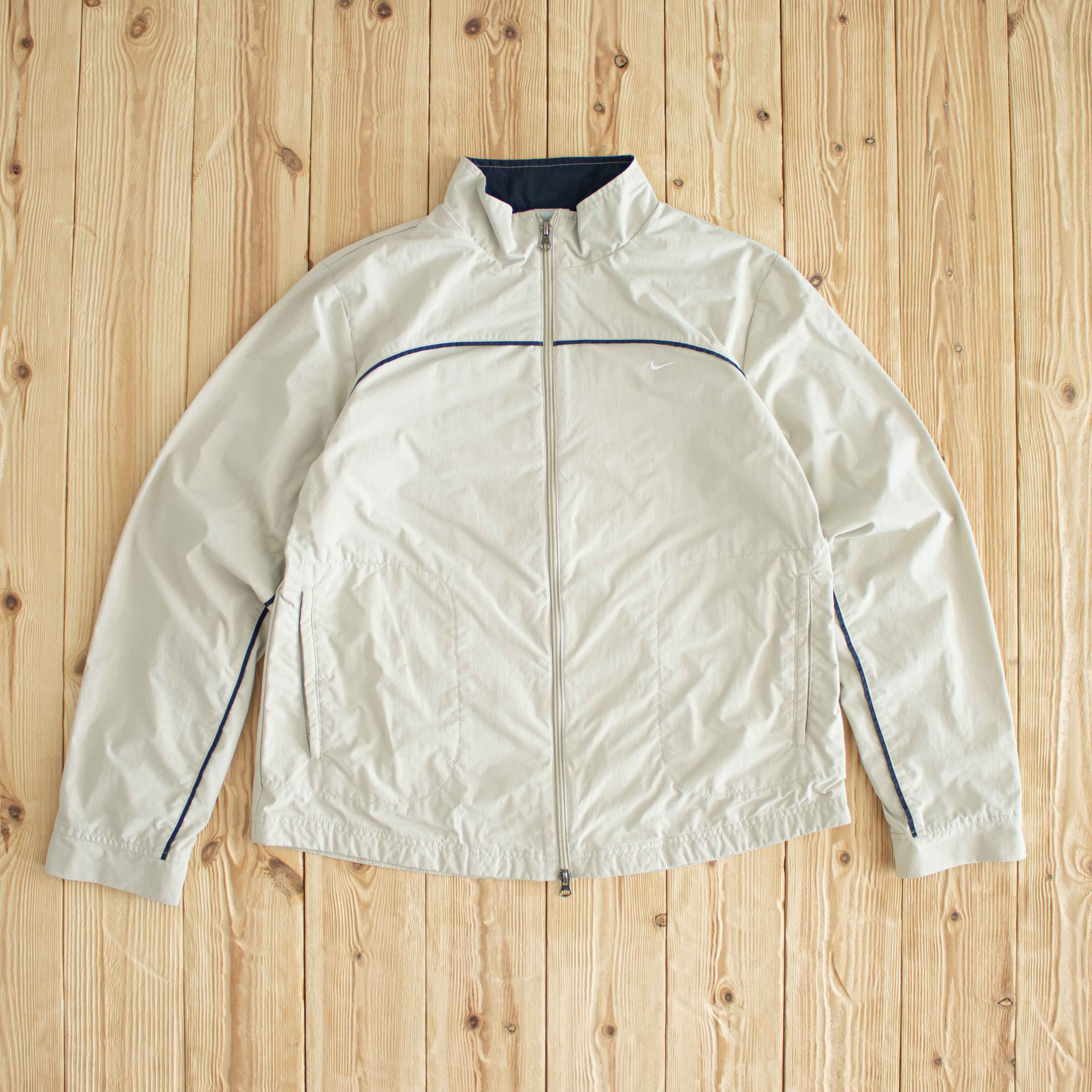 (S) Nike Vintage Essential Embroidered Jacket Beige