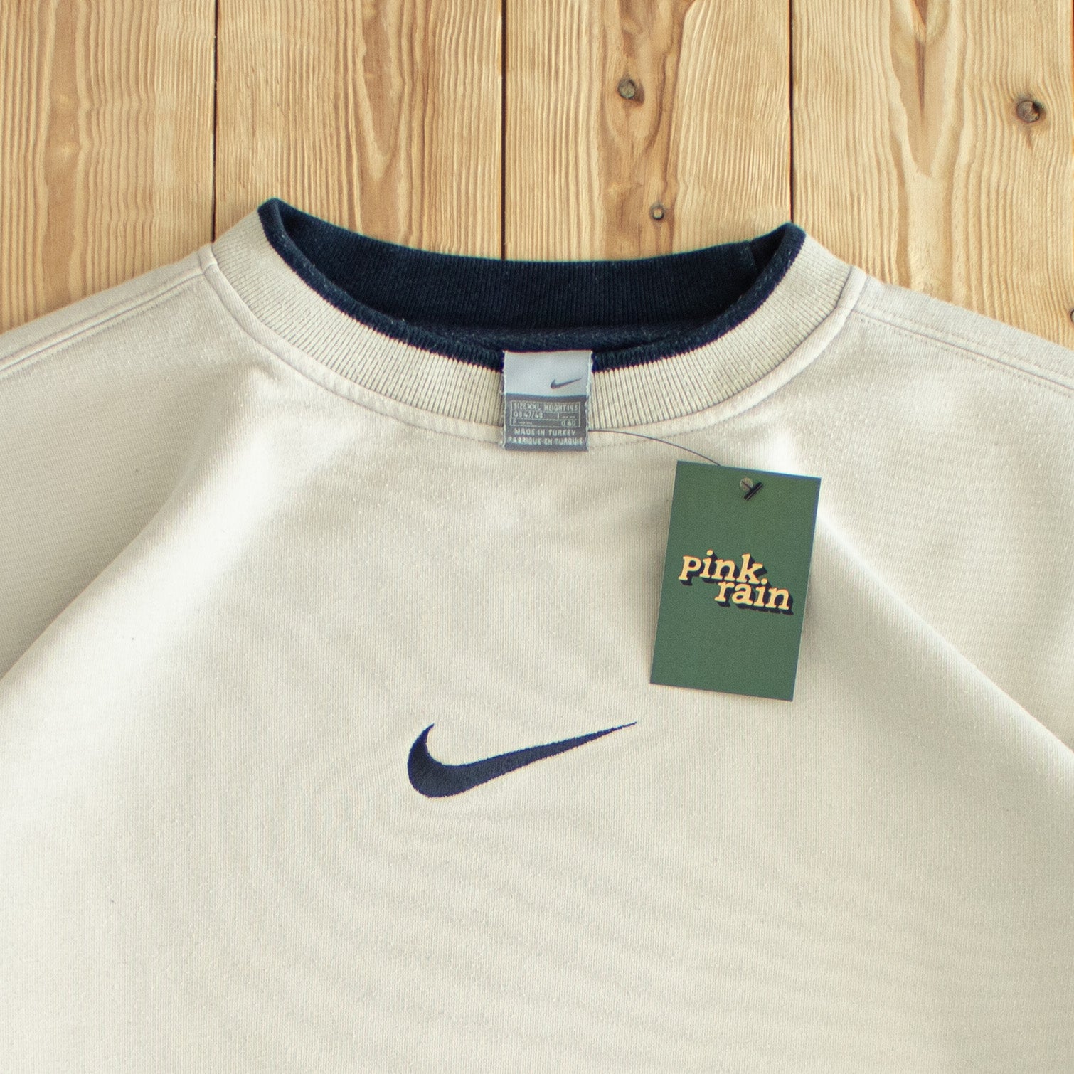 (XL/XXL) Nike Swoosh Vintage Embroidered Sweatshirt Beige