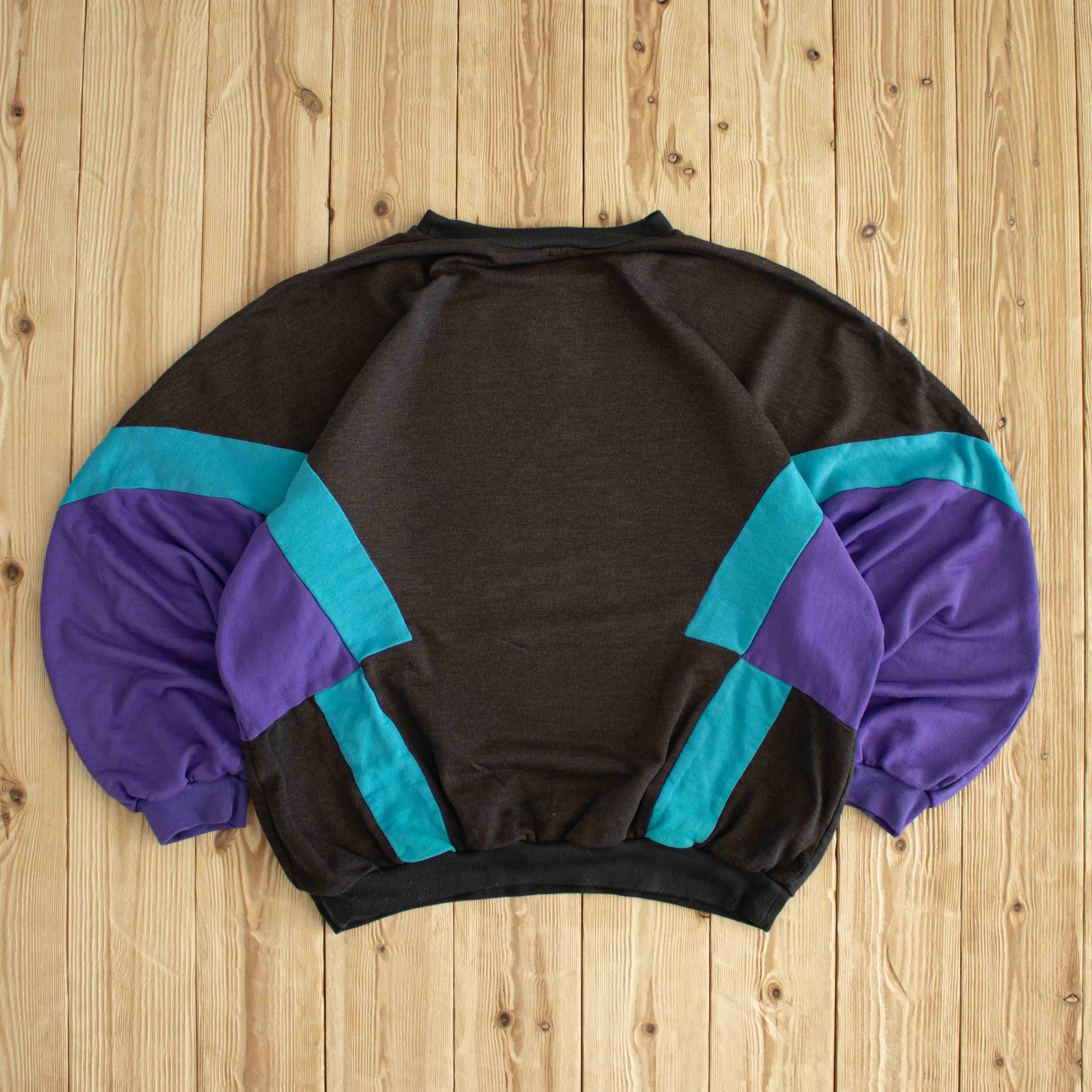 (M/L) Adidas Vintage Embroidered Sweatshirt Black