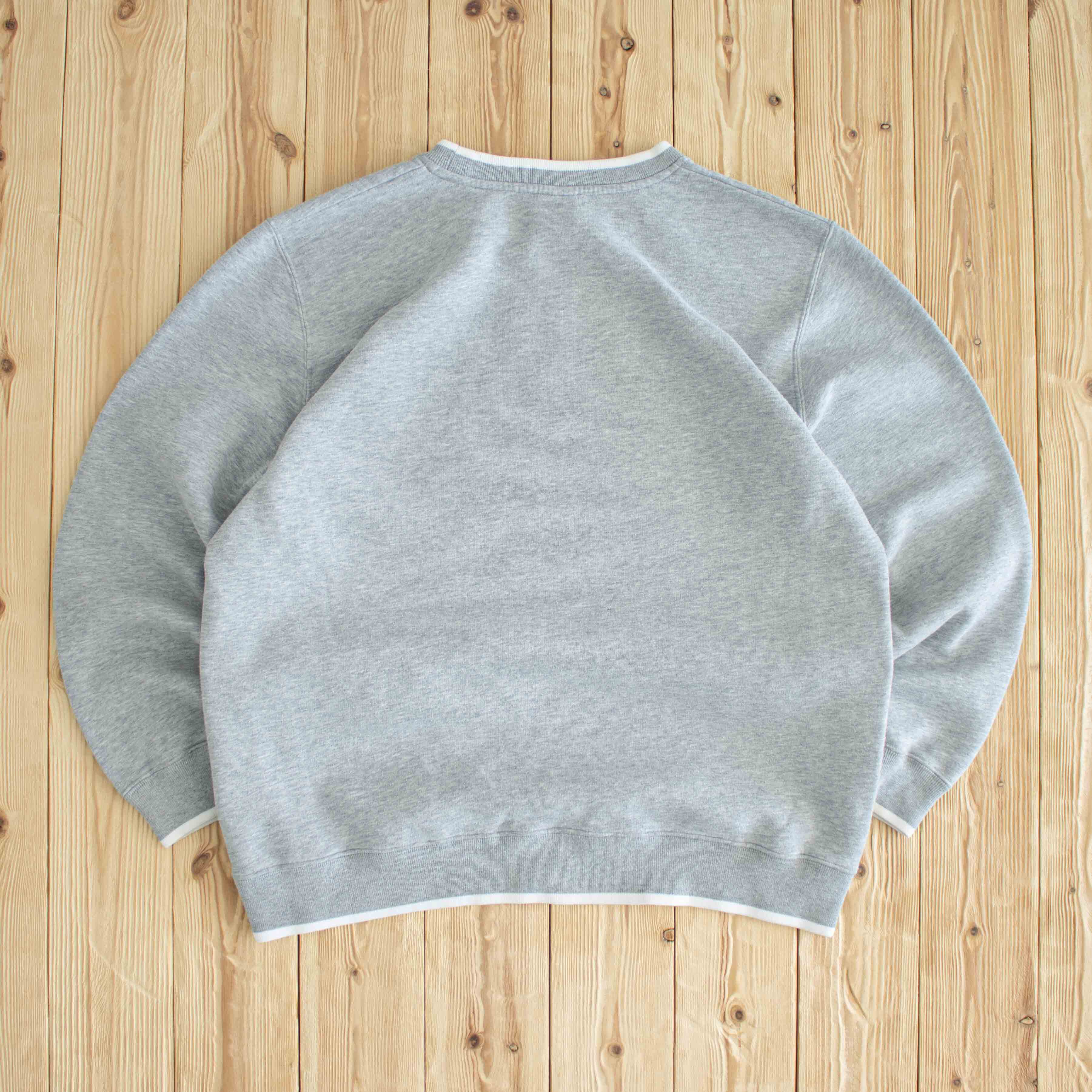 (L) Nike Swoosh Vintage Embroidered Sweatshirt Gray