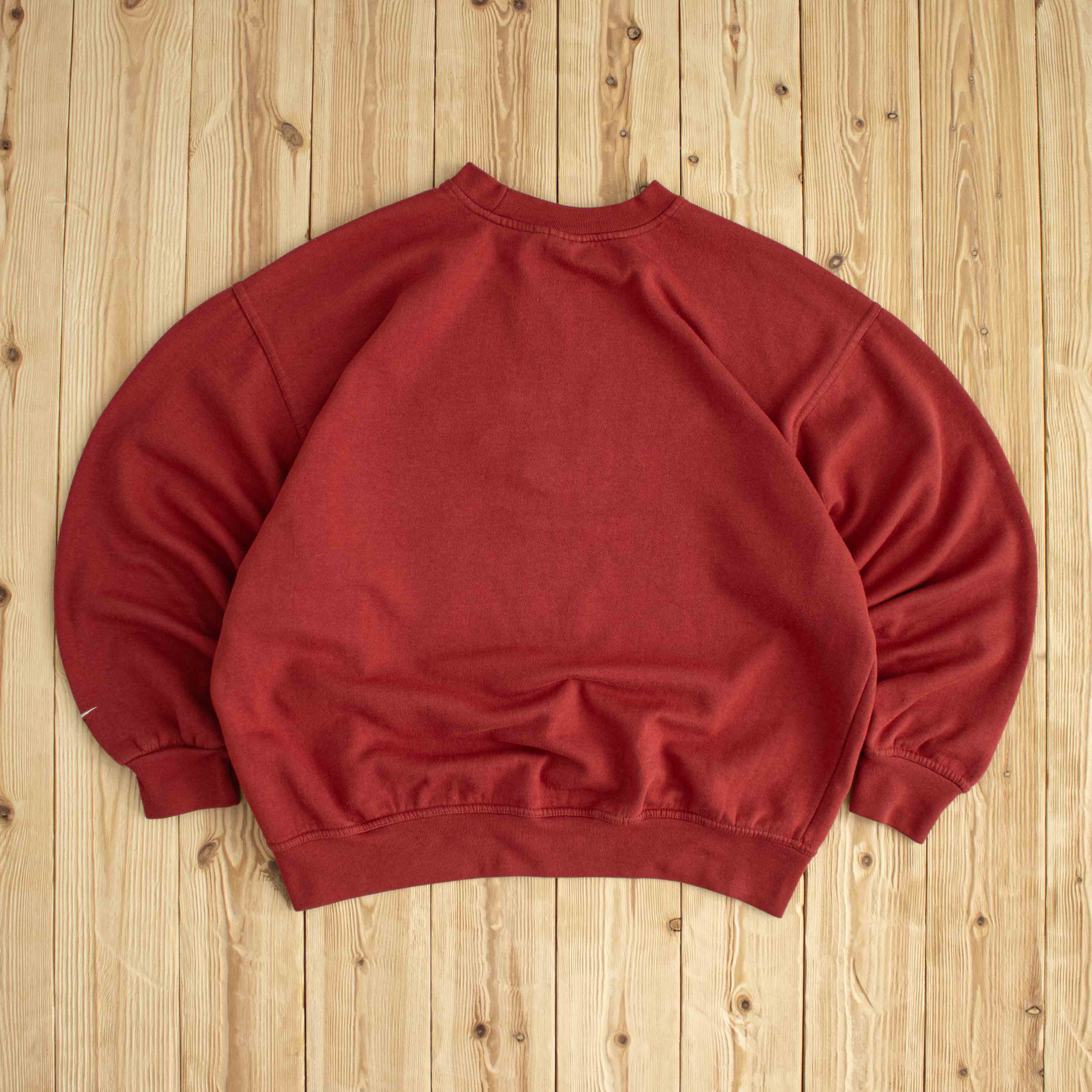 (M/L) Reebok Spell Out Vintage Embroidered Sweatshirt Red