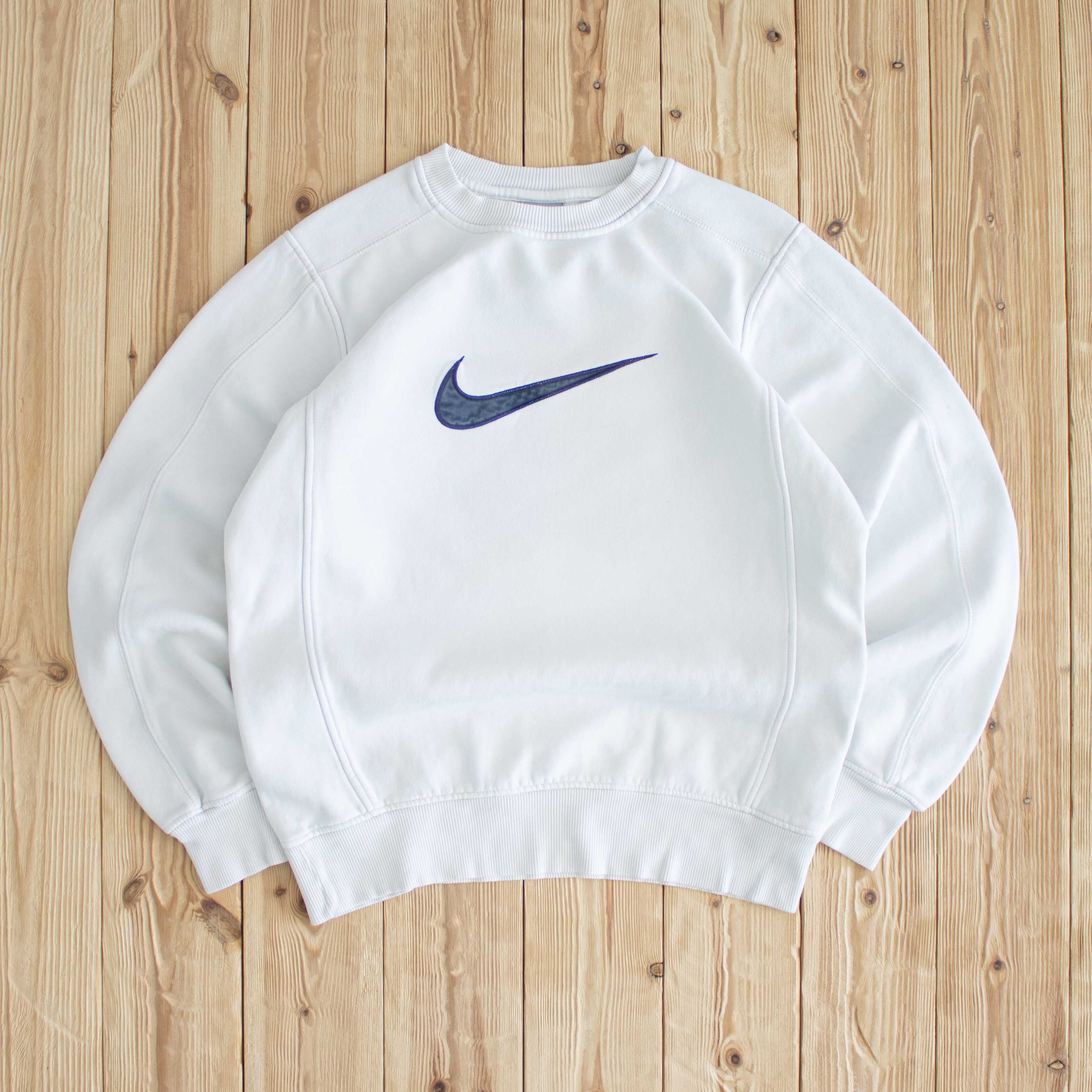 (S) Nike Swoosh Vintage Embroidered Sweatshirt White