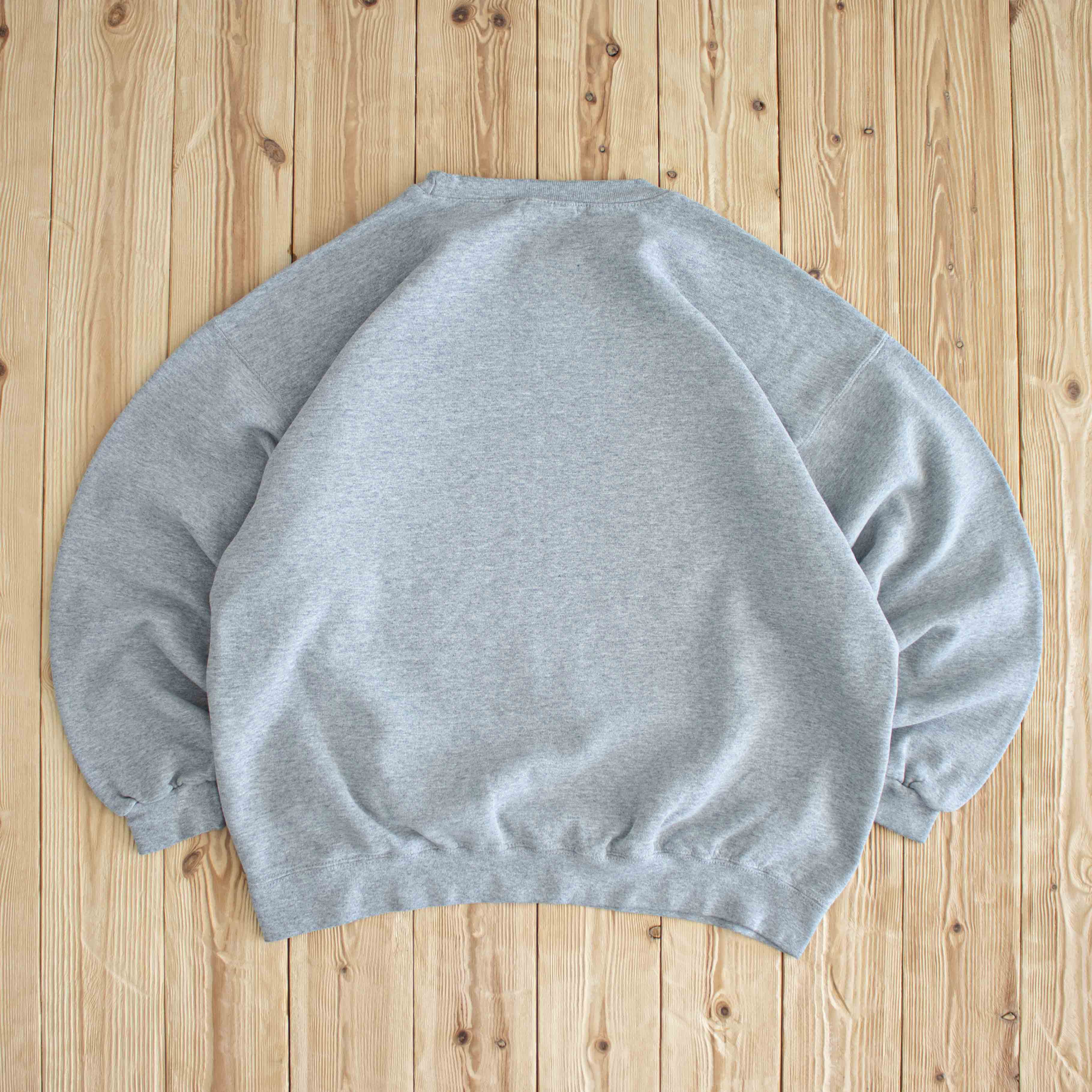 (L) 90s Nike Essential Vintage Embroidered Sweatshirt Gray