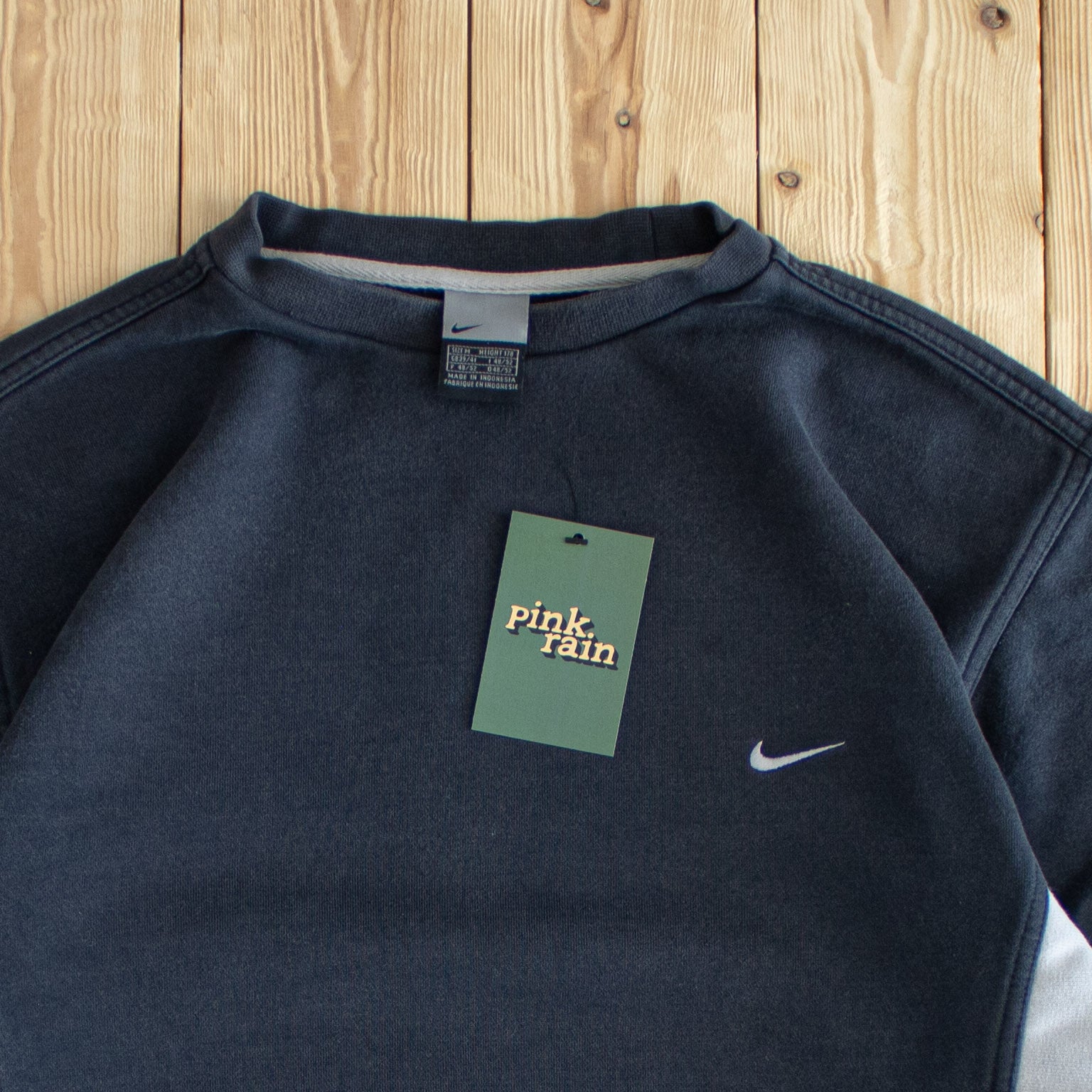 (M) Nike Vintage Essential Embroidered Sweatshirt Gray