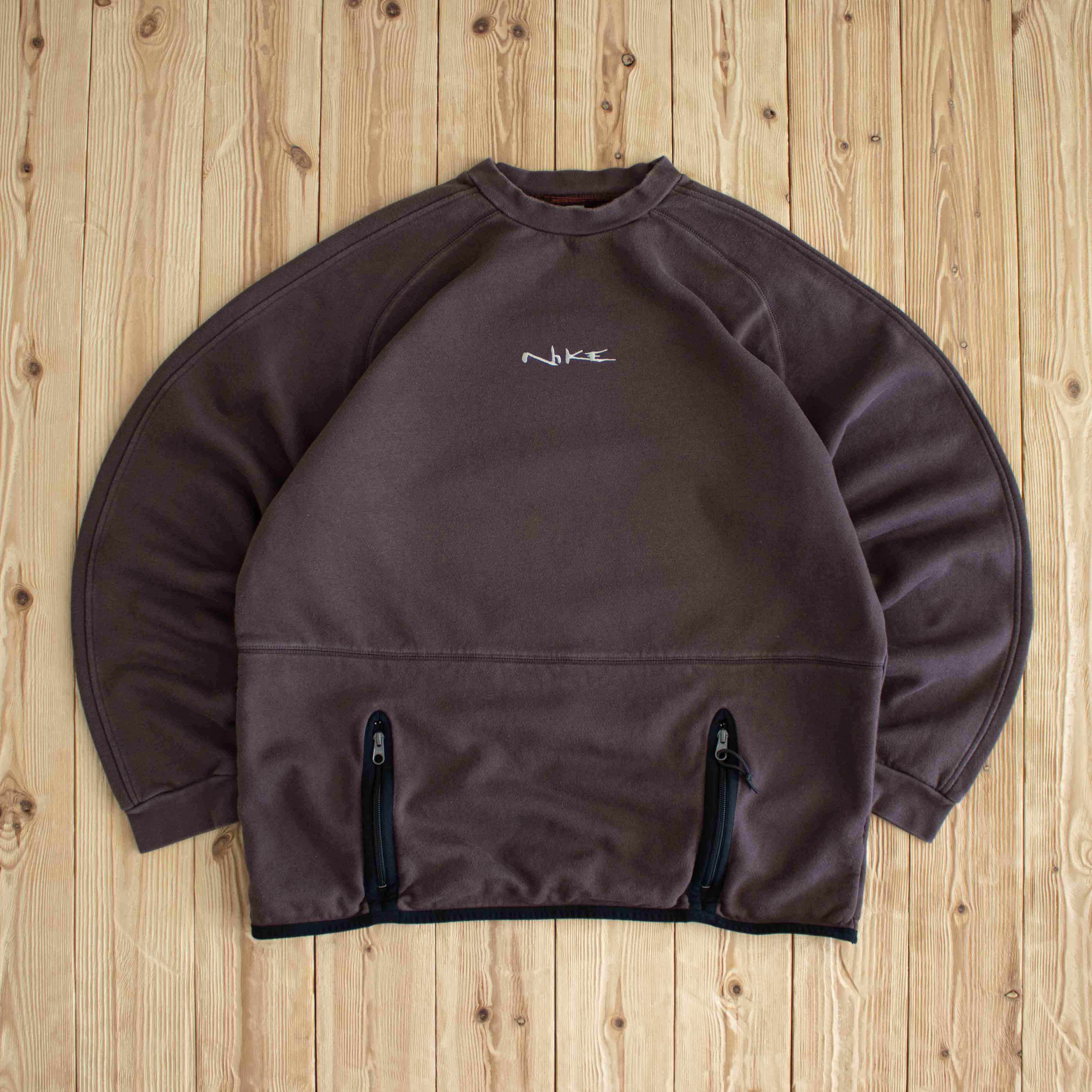 (L/XL) Nike Spell Out Vintage Embroidered Sweatshirt Brown