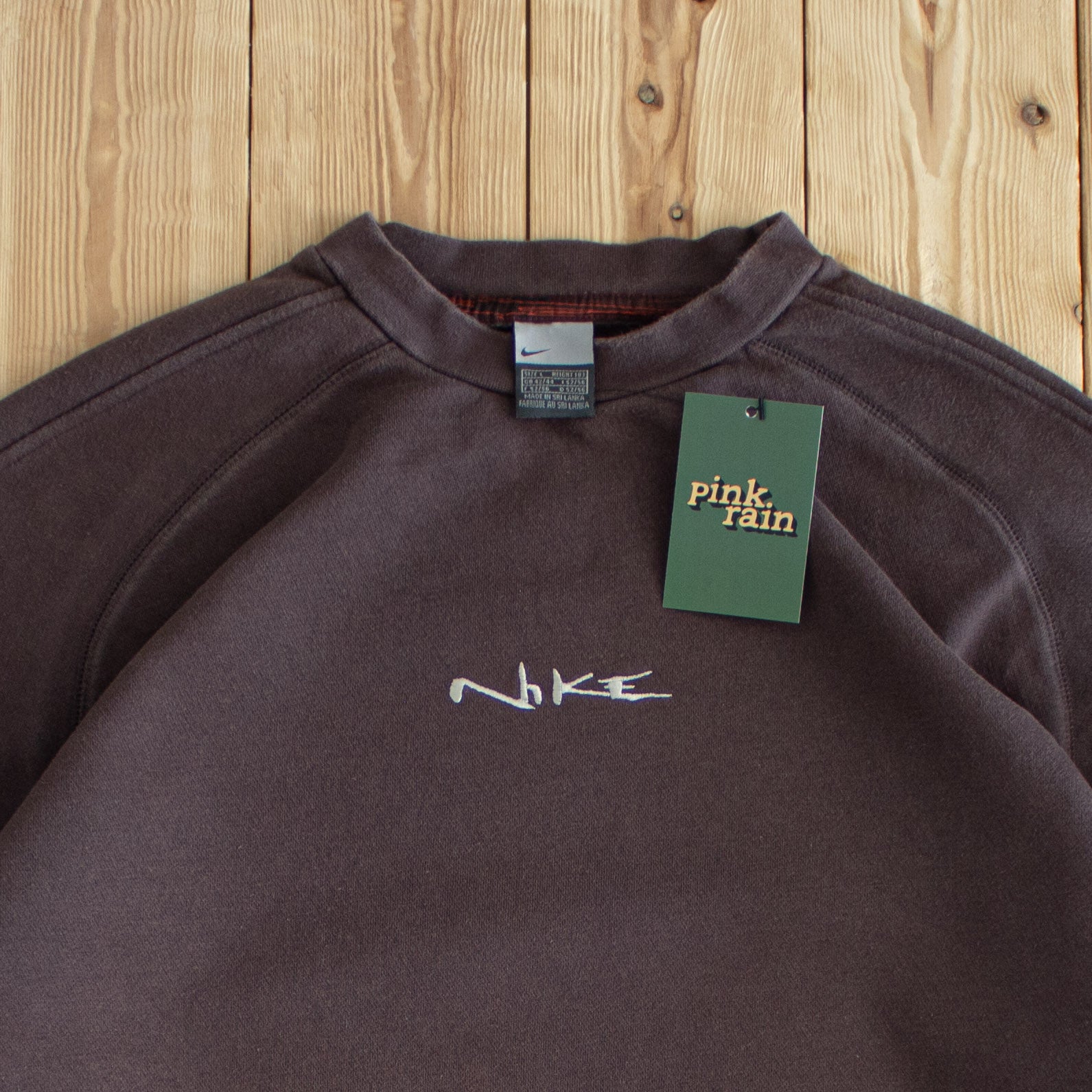 (L/XL) Nike Spell Out Vintage Embroidered Sweatshirt Brown