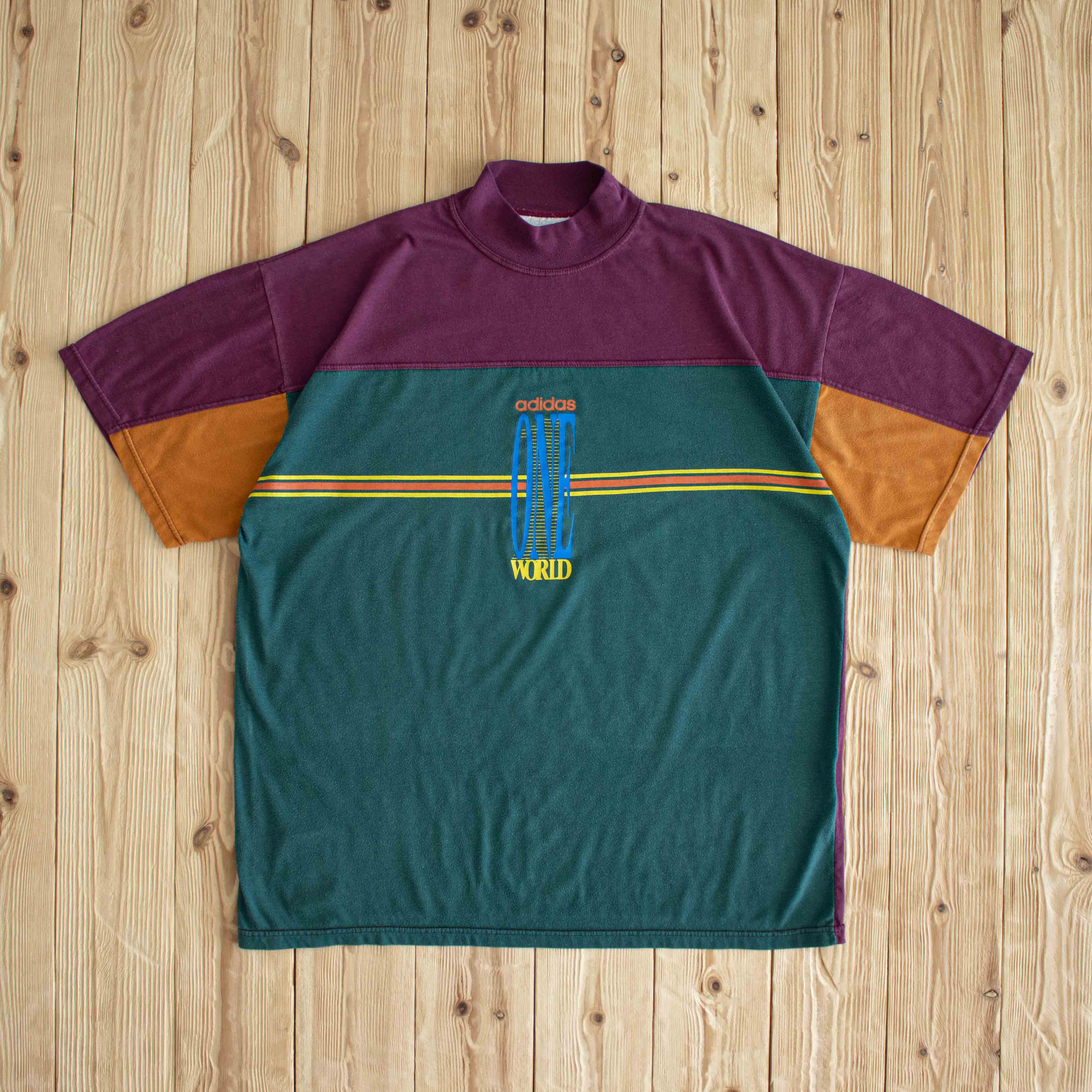 (M/L) Adidas 'One World' Vintage T-Shirt Red Green
