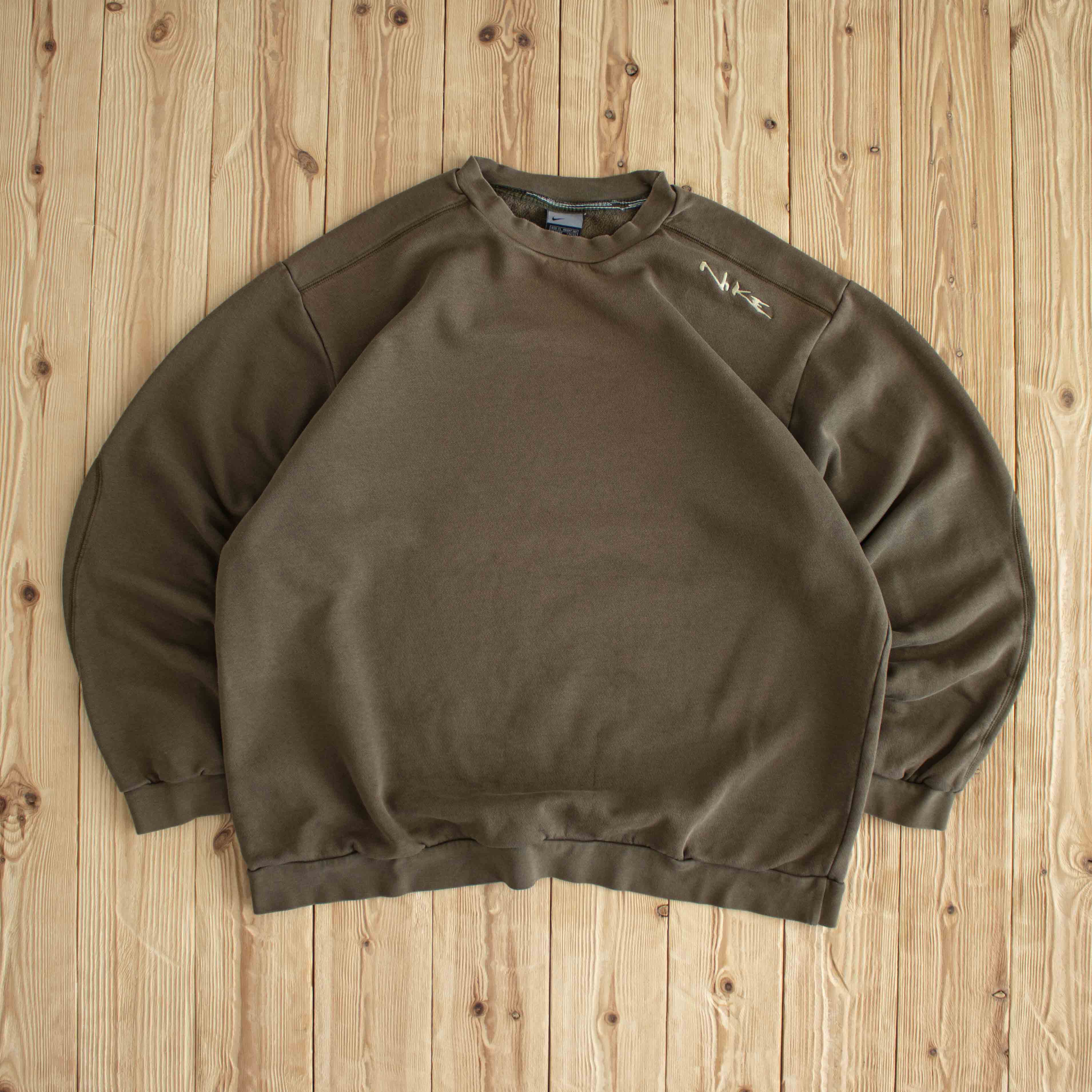 (L) Nike Vintage Embroidered Sweatshirt Brown