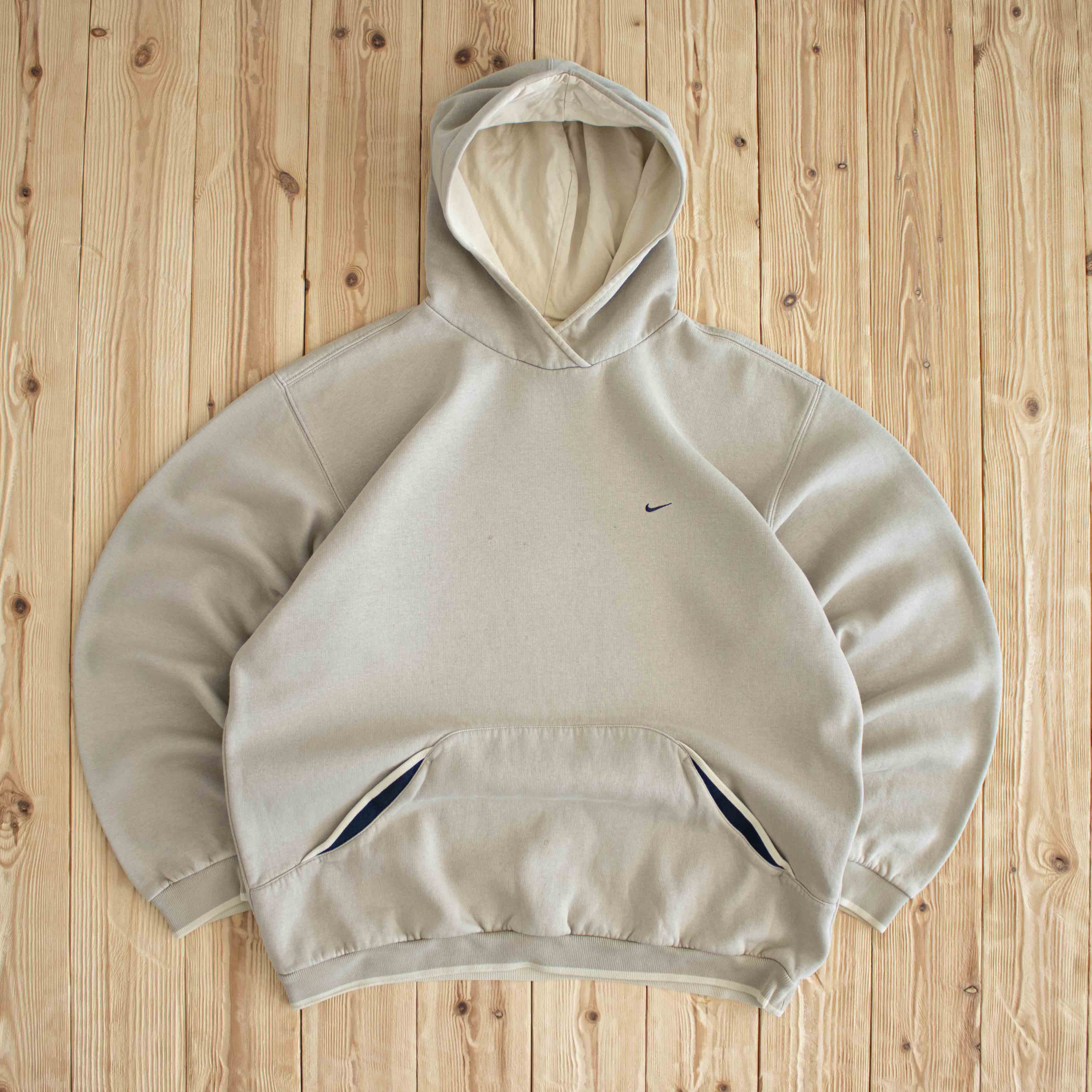 (XL) Nike Vintage Essential Embroidered Hoodie Beige