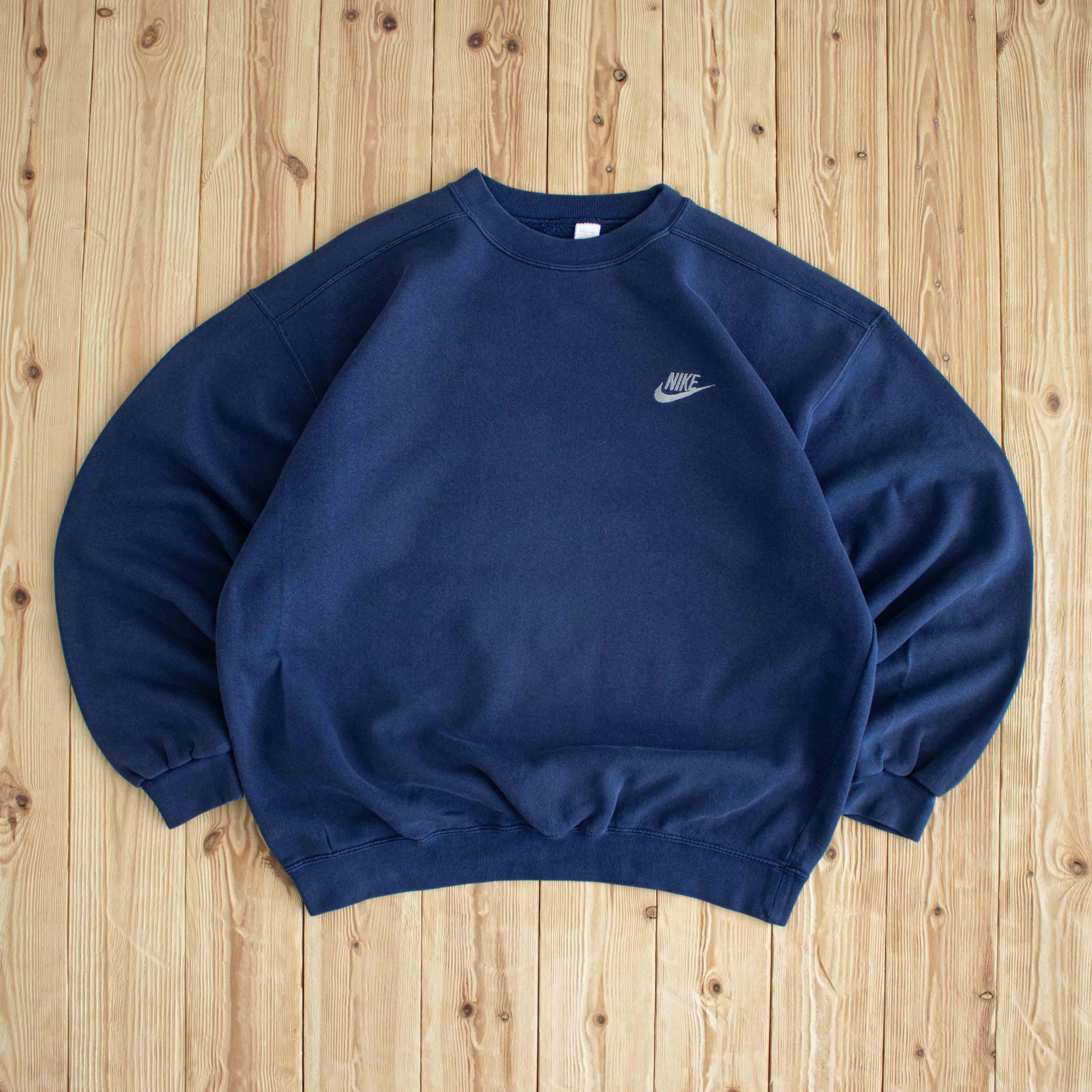 (L) Nike Vintage Essential Embroidered Sweatshirt Blue