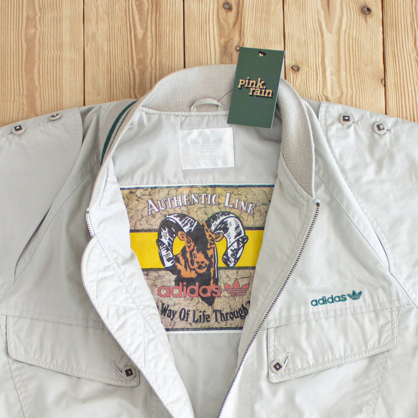 (M) Adidas Authentic Line Vintage Embroidered Jacket Beige