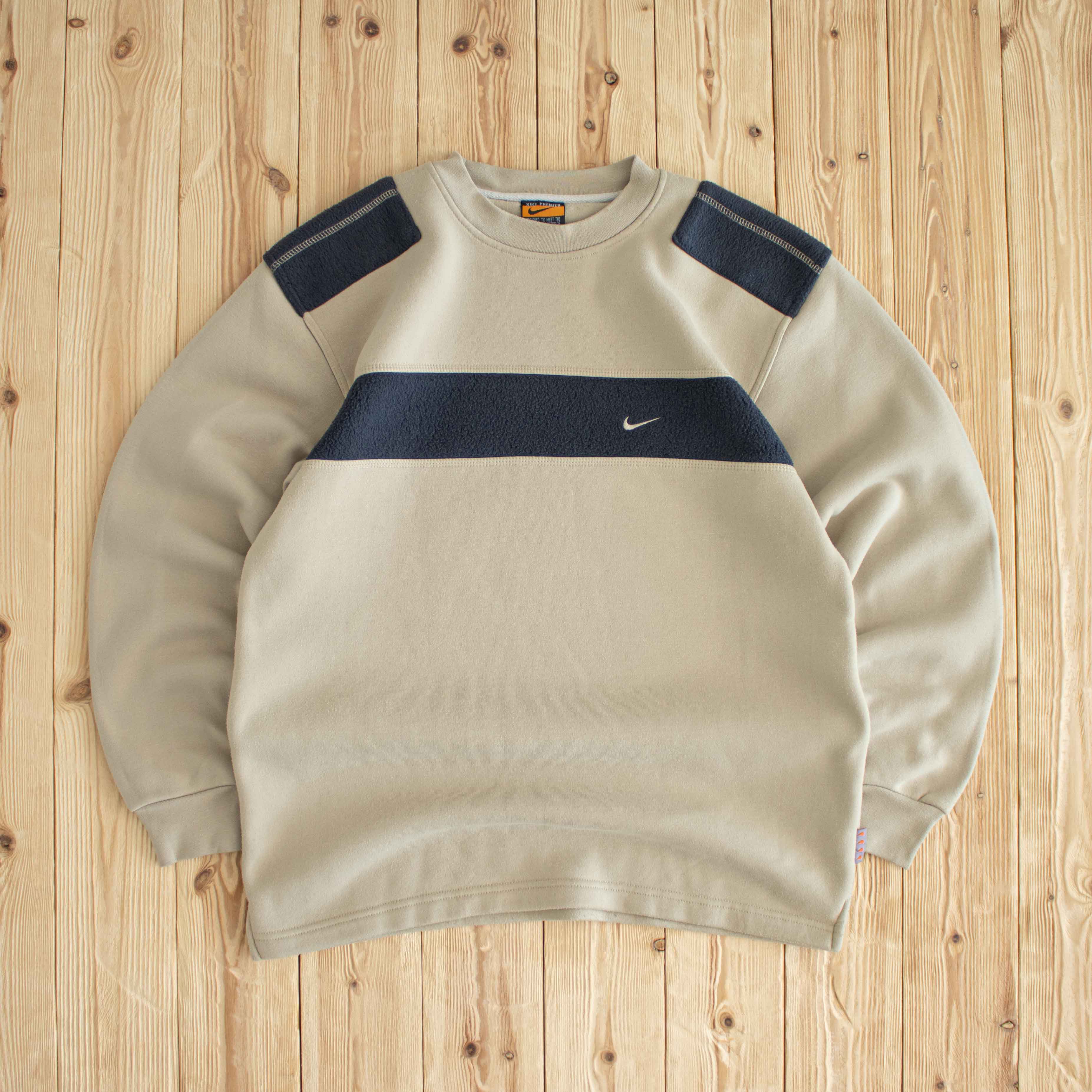(M/L) Nike Premier Vintage Embroidered Sweatshirt Beige
