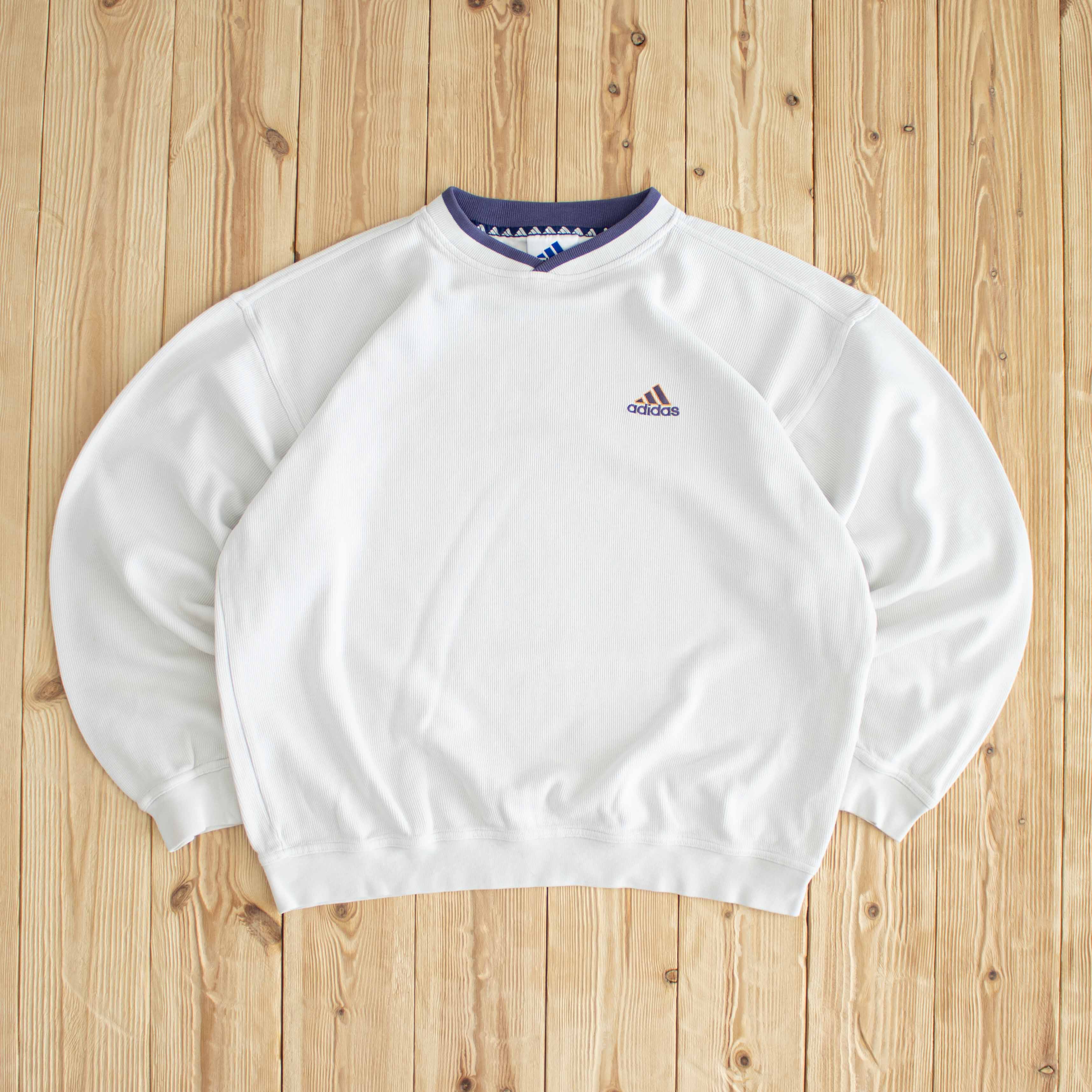 (S/M) Adidas Vintage Essential Embroidered Light Sweatshirt White