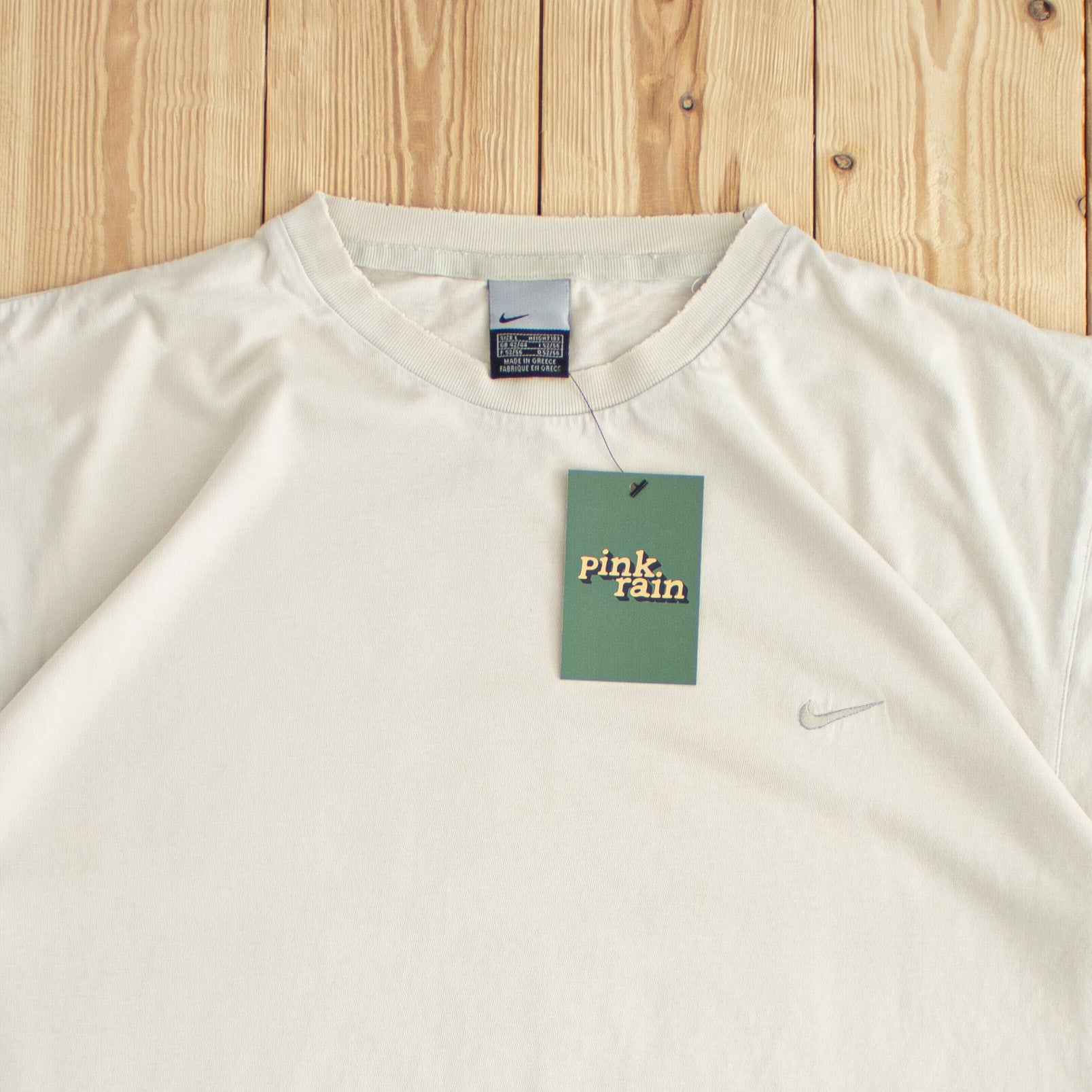 (L) Nike Vintage Essential Embroidered T-Shirt Beige