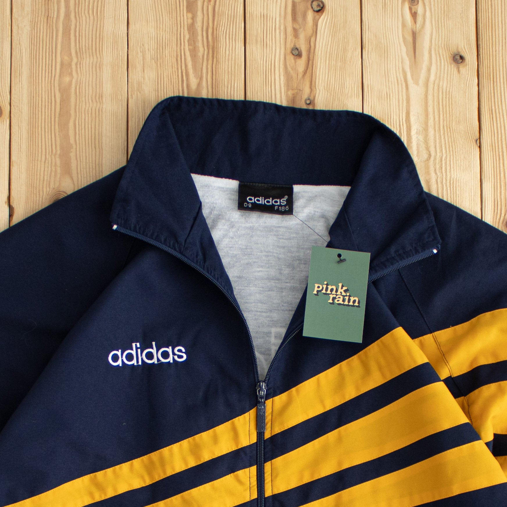 (L/XL) Adidas Vintage Embroidered Jacket Blue