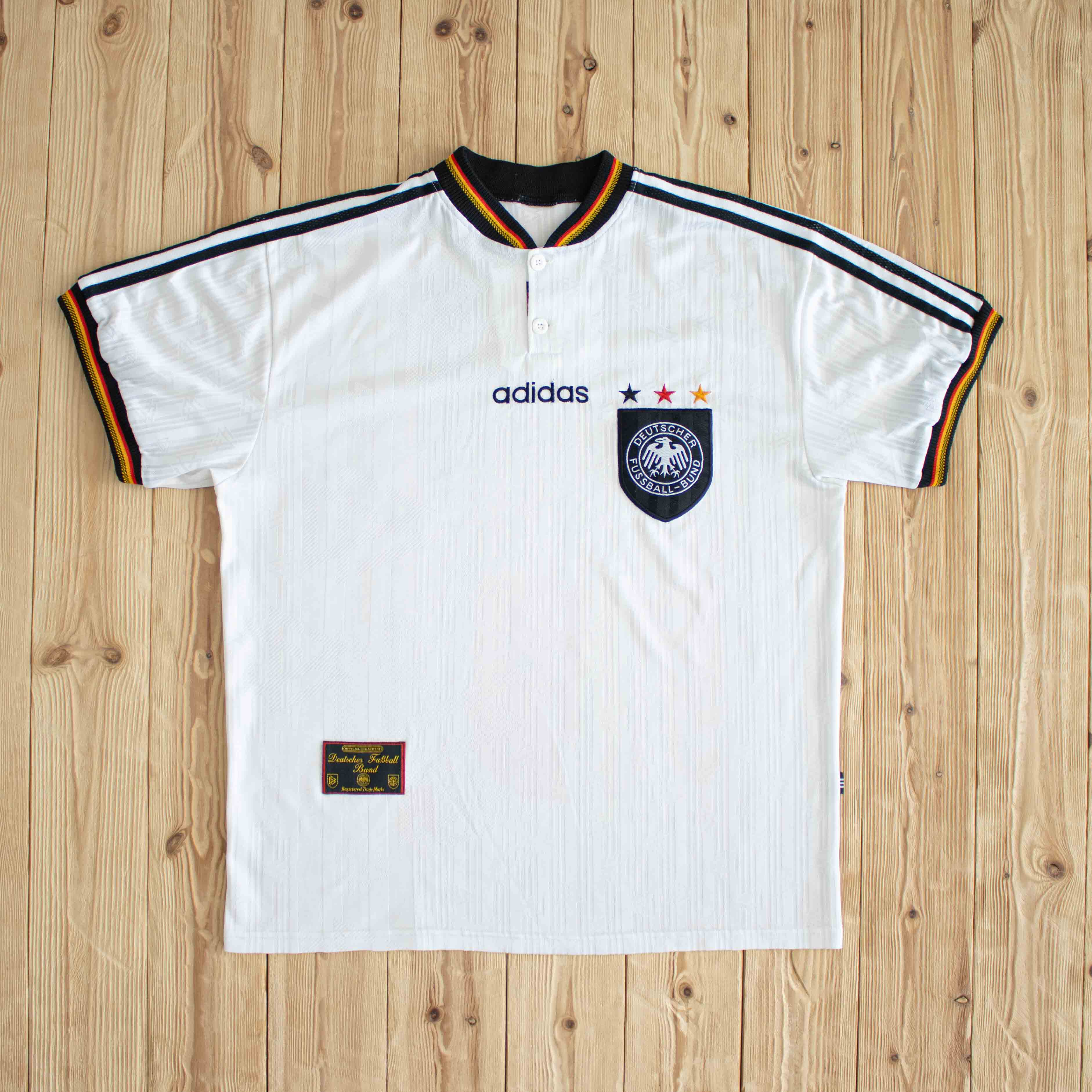 (M/L) 1996 Adidas Deutscher Fussball-Bund Vintage Embroidered Button Up Jersey White