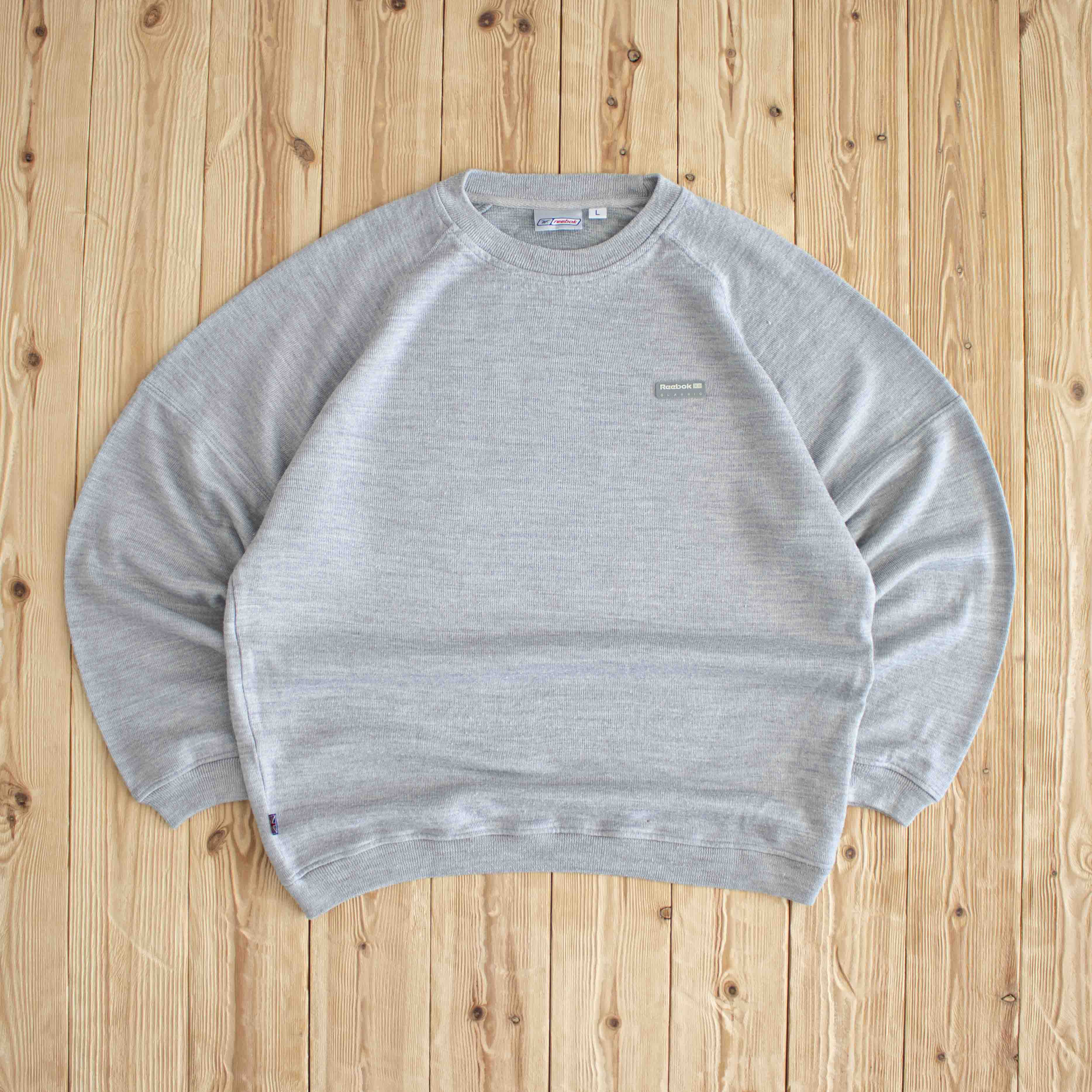 (L) Reebok Classic Vintage Embroidered Sweatshirt Gray